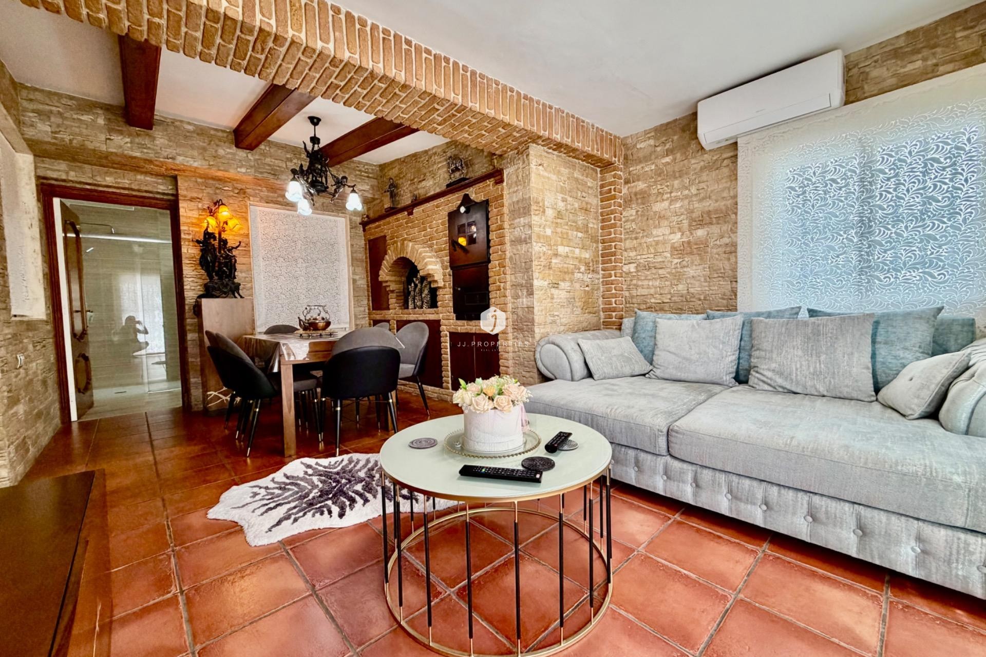 Resale - Chalet -
Orihuela Costa - La Zenia