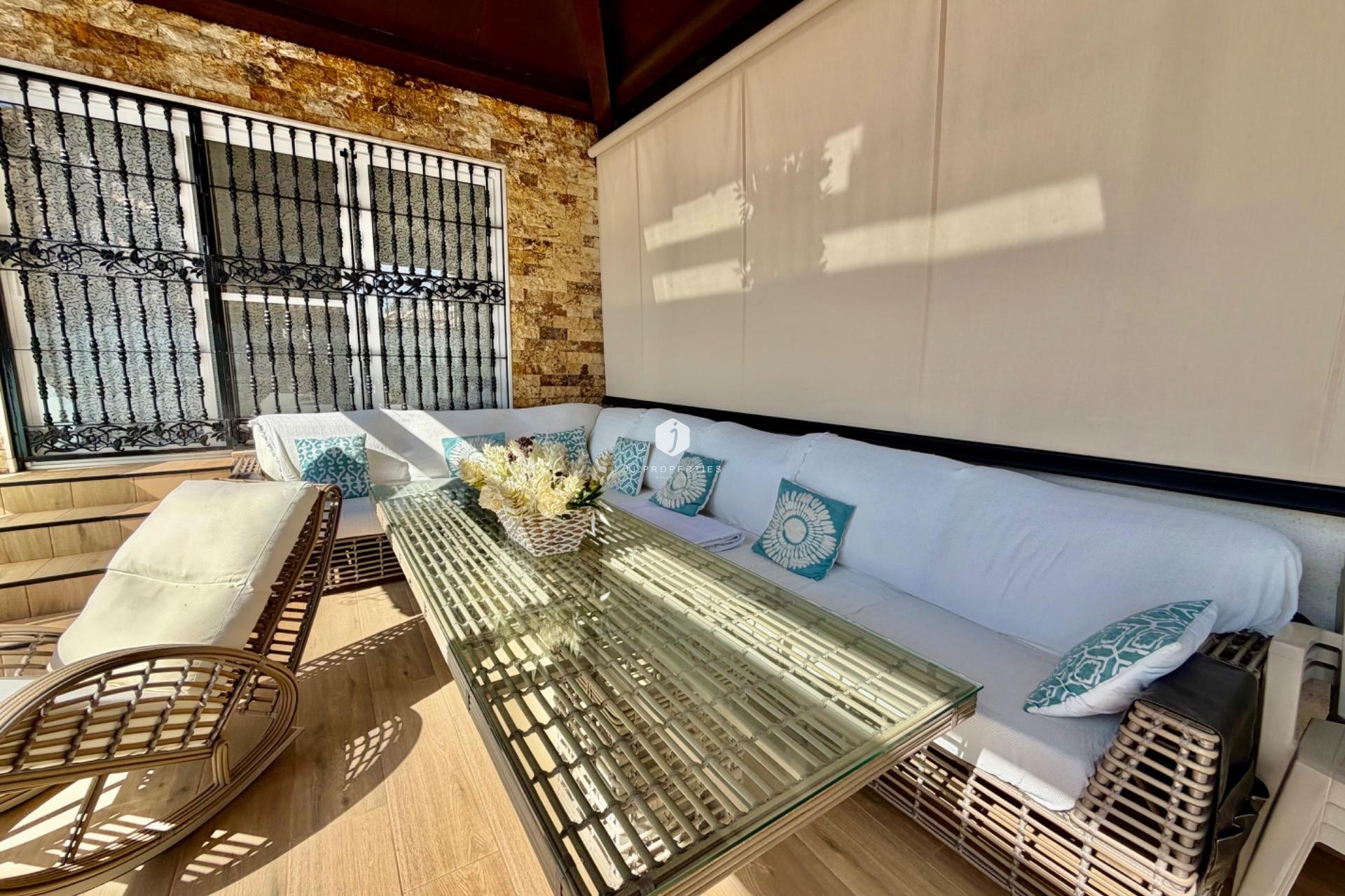 Resale - Chalet -
Orihuela Costa - La Zenia