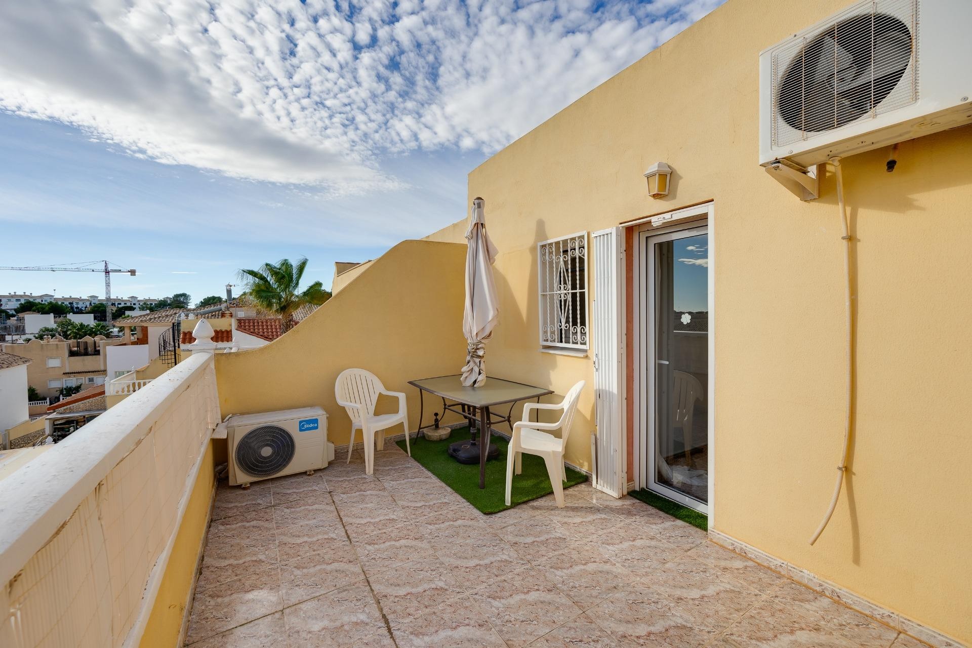 Resale - Chalet -
Orihuela Costa - Las Filipinas