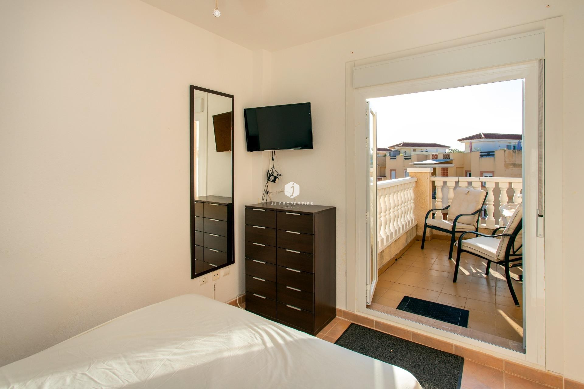 Resale - Chalet -
Orihuela Costa - Las Filipinas