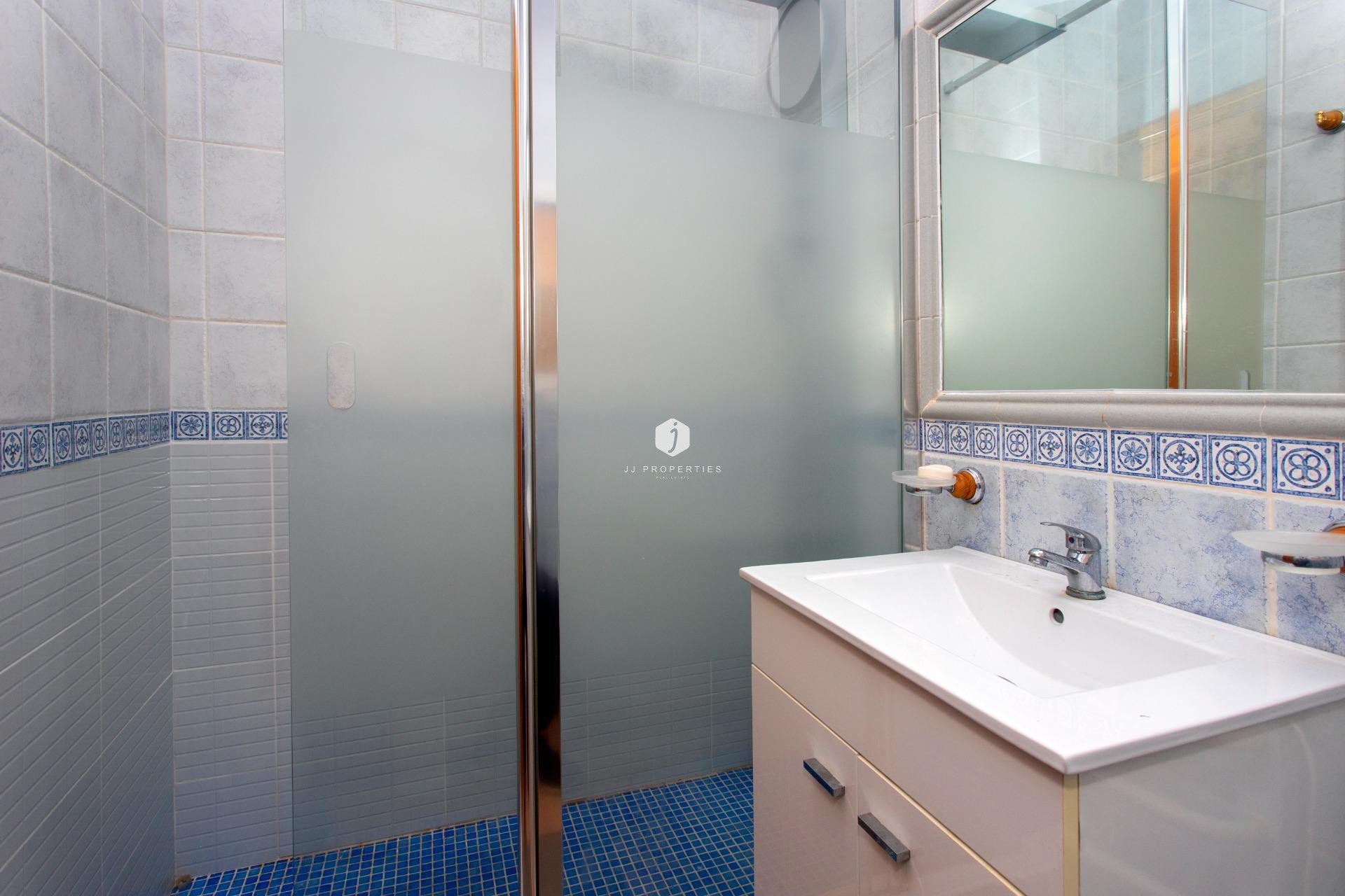 Resale - Chalet -
Orihuela Costa - Las Filipinas