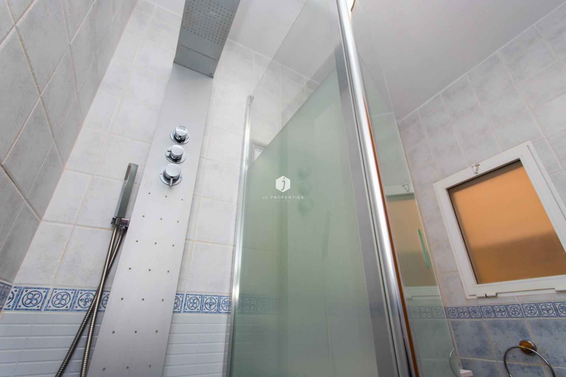 Resale - Chalet -
Orihuela Costa - Las Filipinas