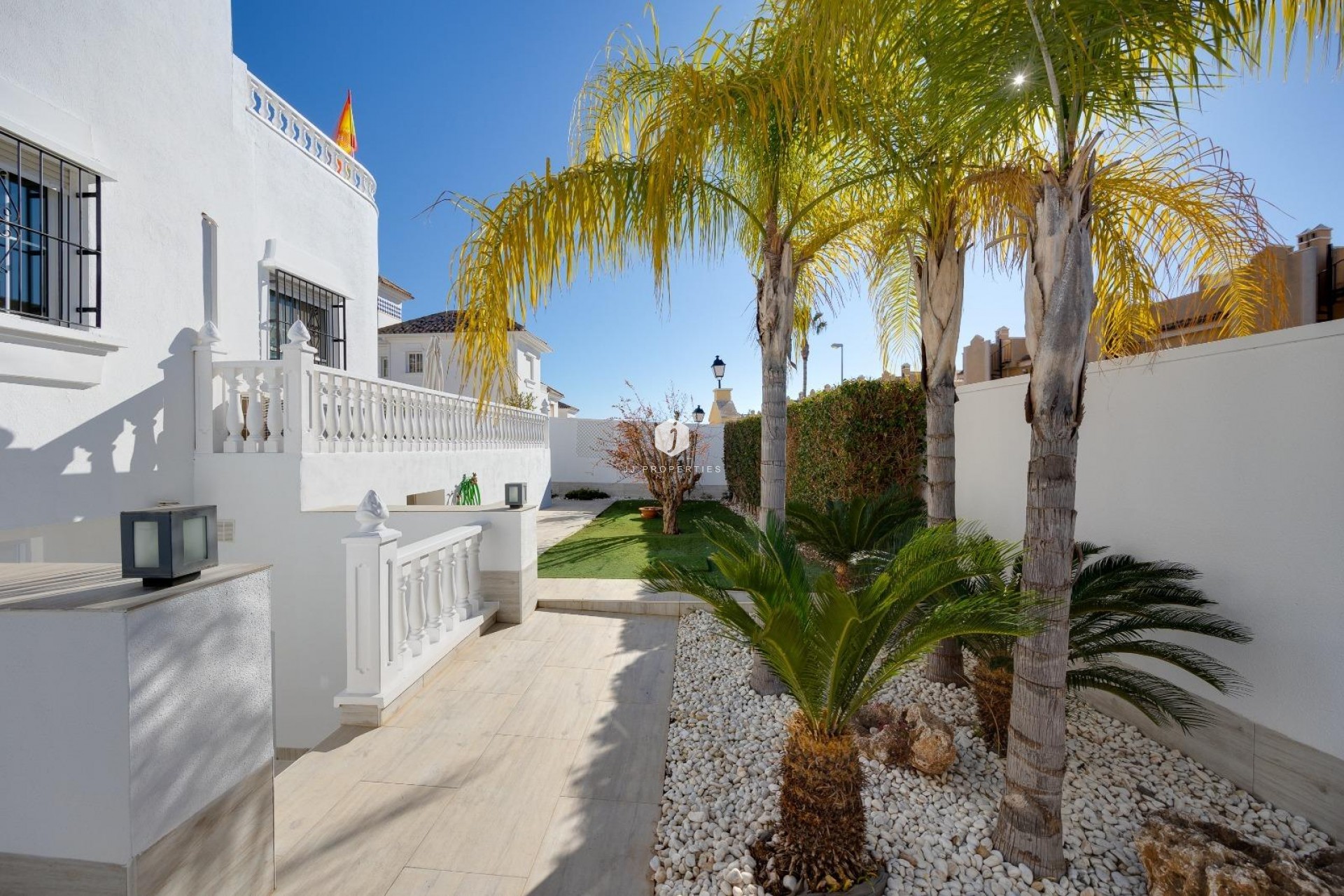 Resale - Chalet -
Orihuela Costa - Las Filipinas