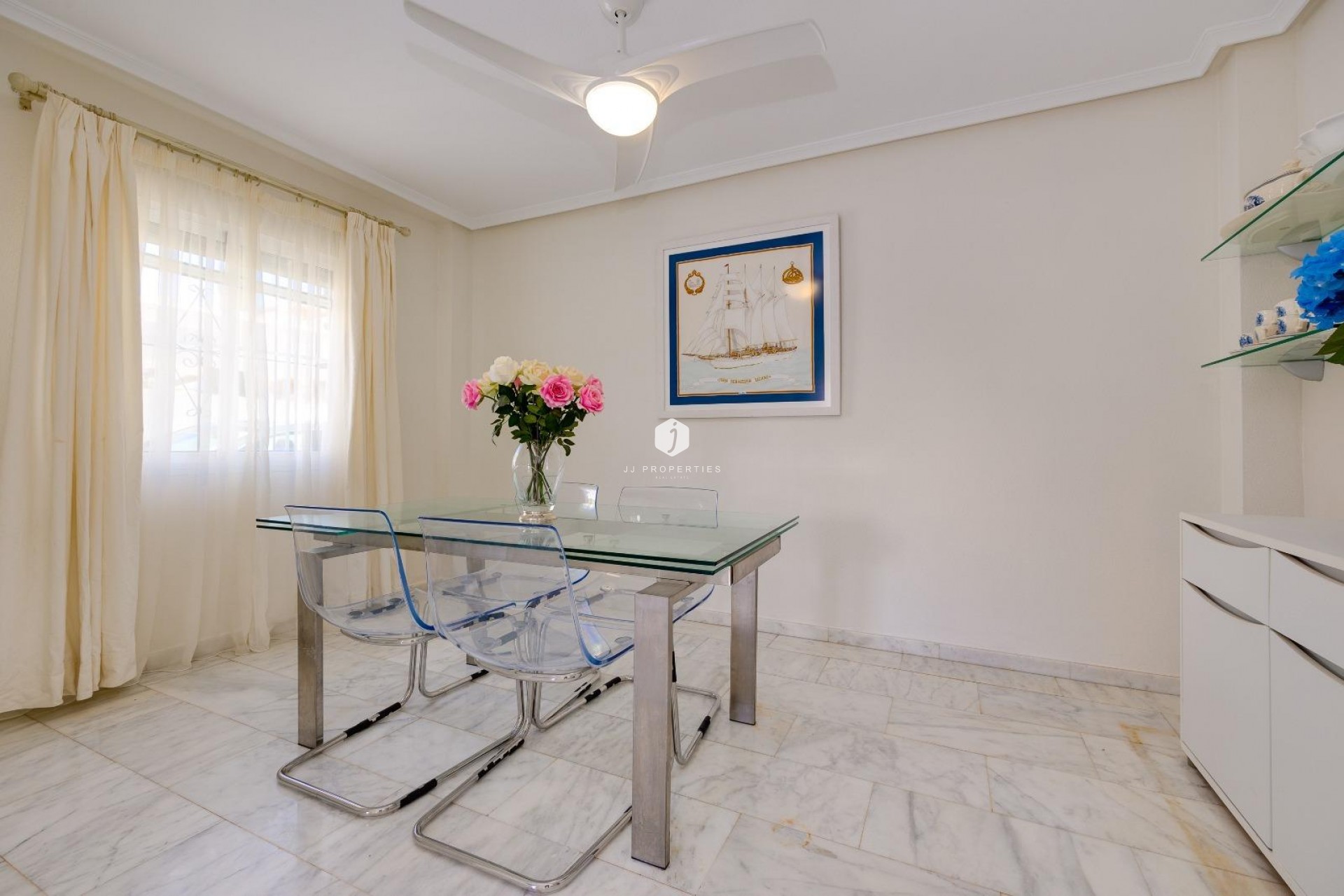 Resale - Chalet -
Orihuela Costa - Las Filipinas