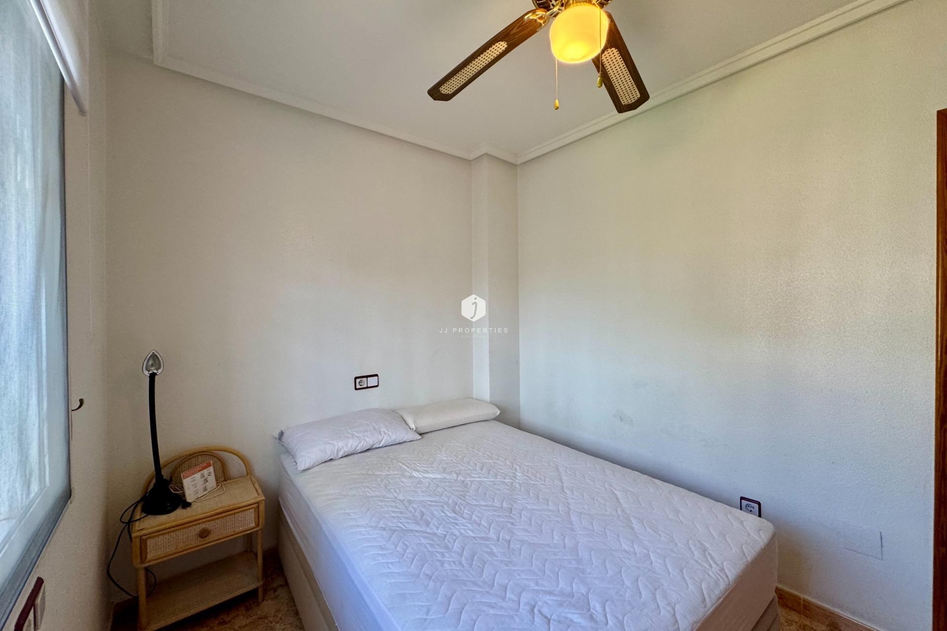 Resale - Chalet -
Orihuela Costa - Las Filipinas