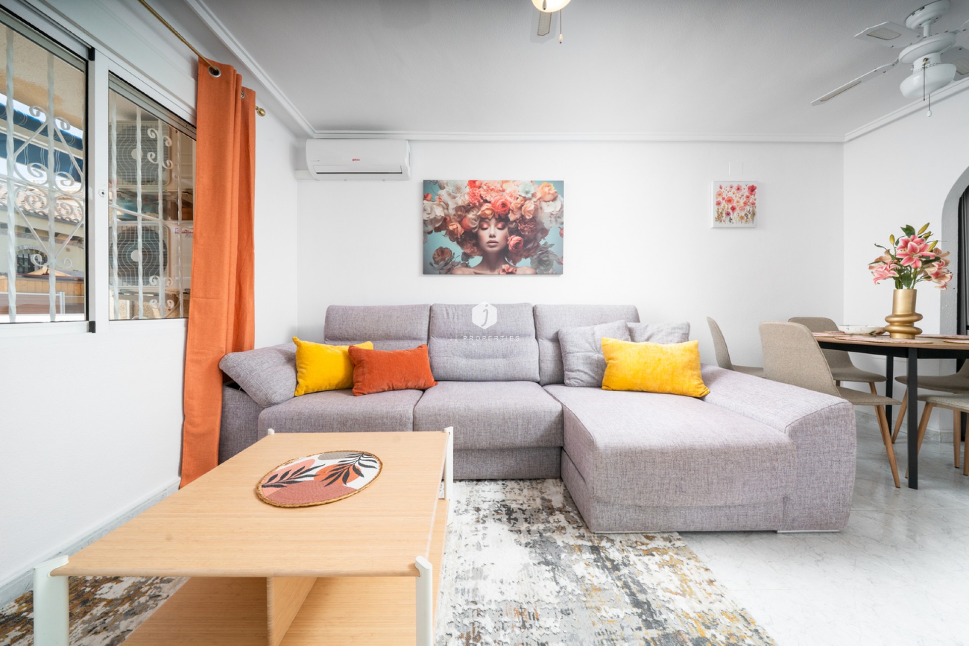 Resale - Chalet -
Orihuela Costa - Los Almendros - La Florida