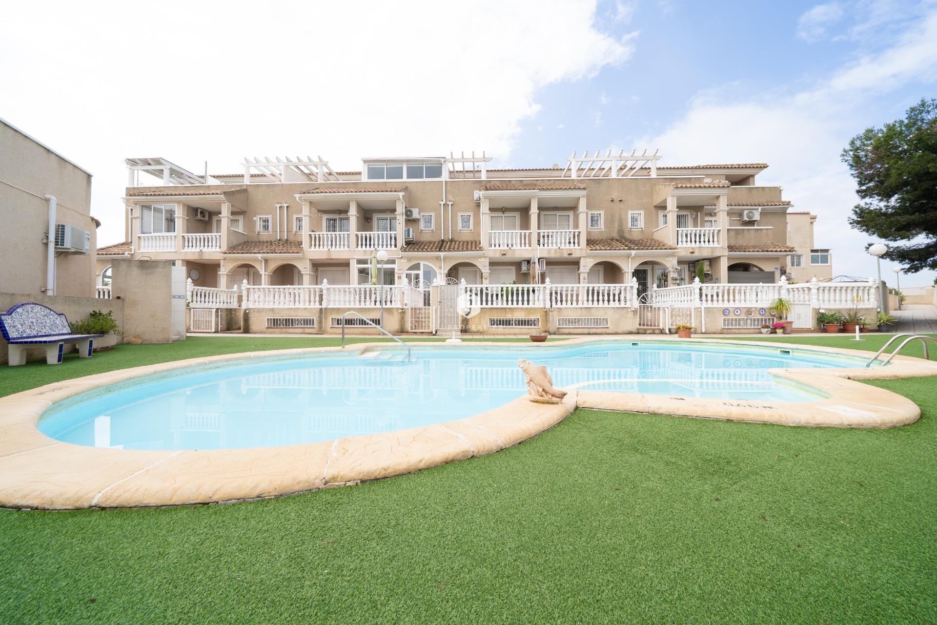 Resale - Chalet -
Orihuela Costa - Los Almendros-la Florida