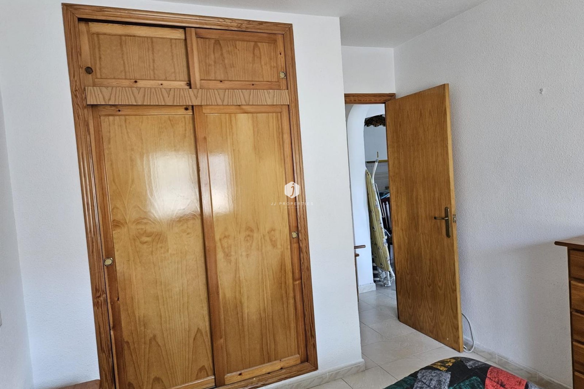 Resale - Chalet -
Orihuela Costa - Los Altos