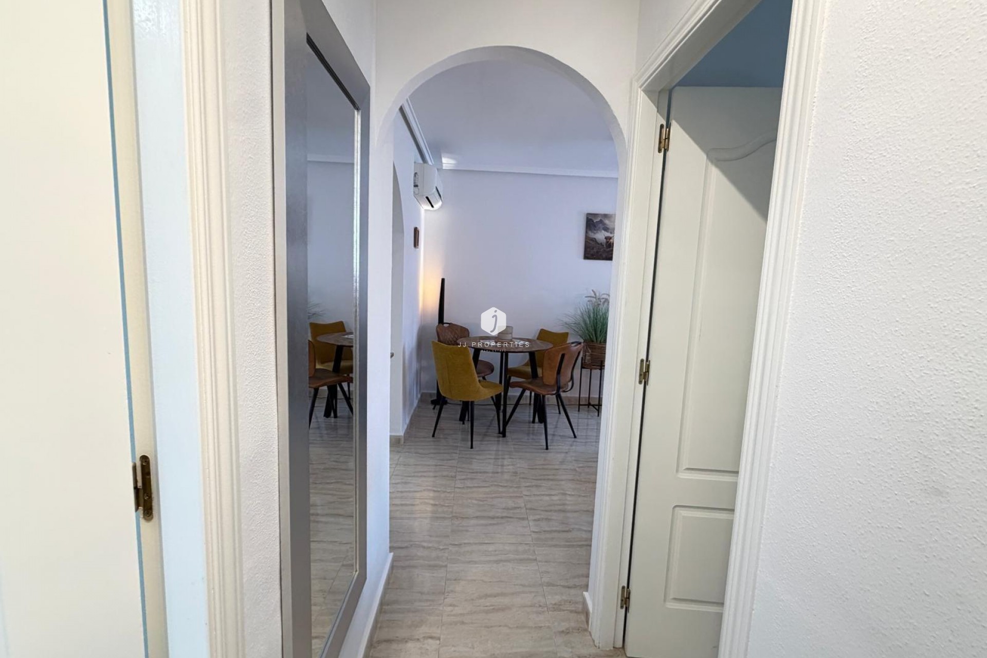 Resale - Chalet -
Orihuela Costa - Los Dolses