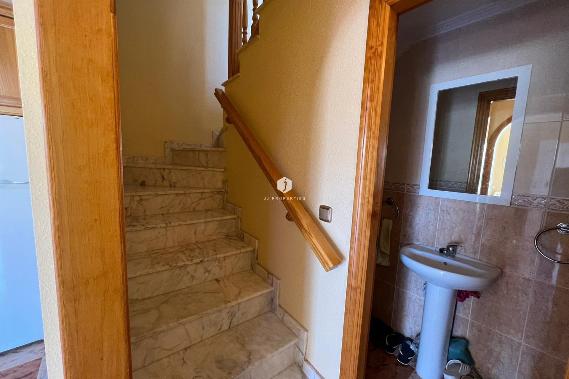 Resale - Chalet -
Orihuela Costa - Montezenia