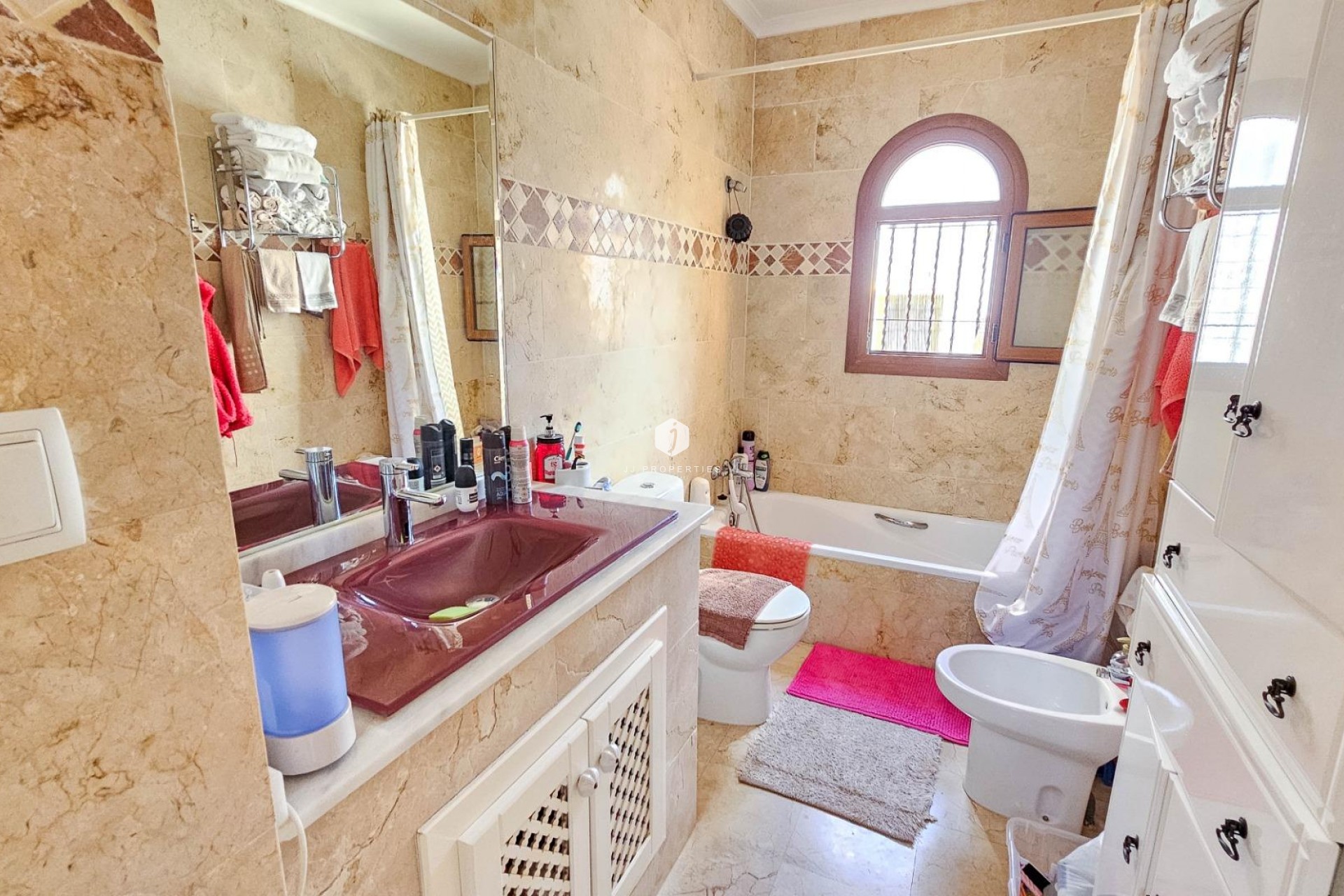 Resale - Chalet -
Orihuela Costa - PAU 8