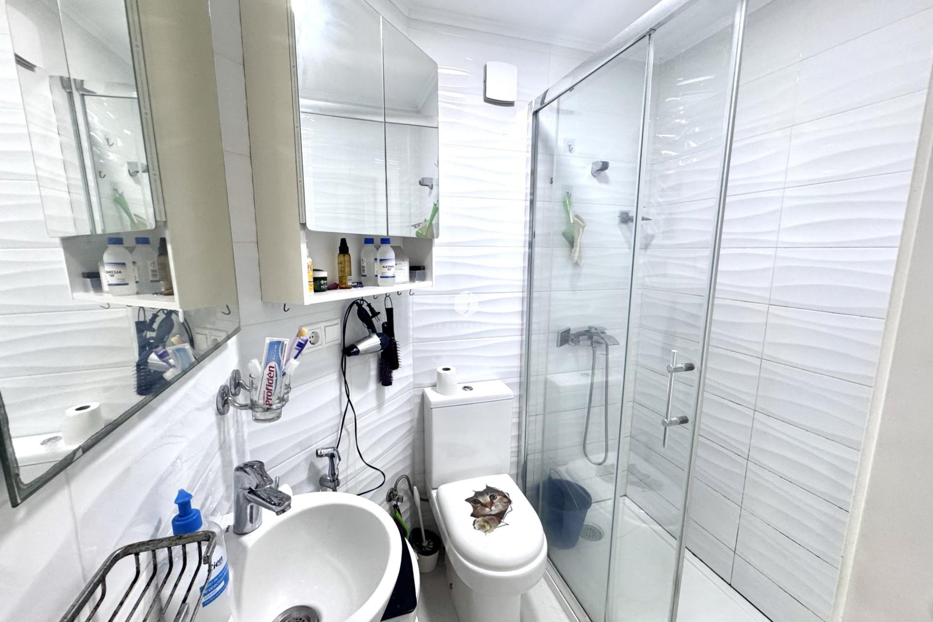 Resale - Chalet -
Orihuela Costa - Playa Flamenca