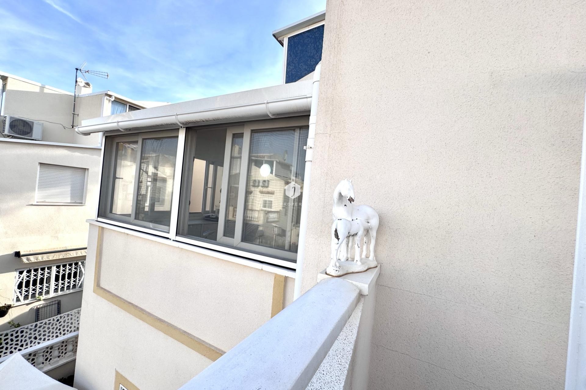 Resale - Chalet -
Orihuela Costa - Playa Flamenca