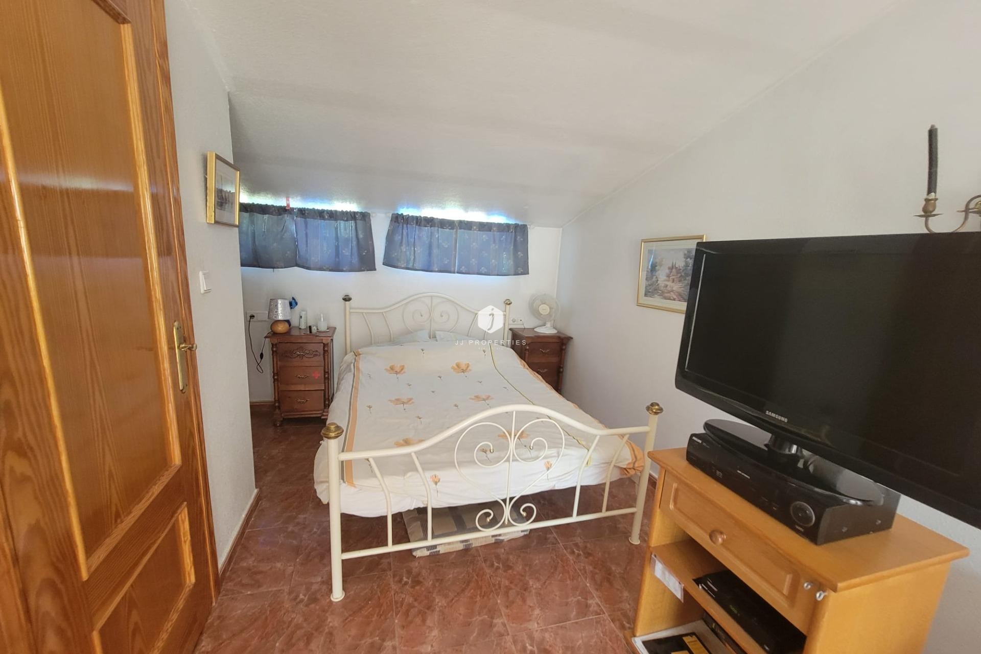 Resale - Chalet -
Orihuela Costa - Playa Flamenca