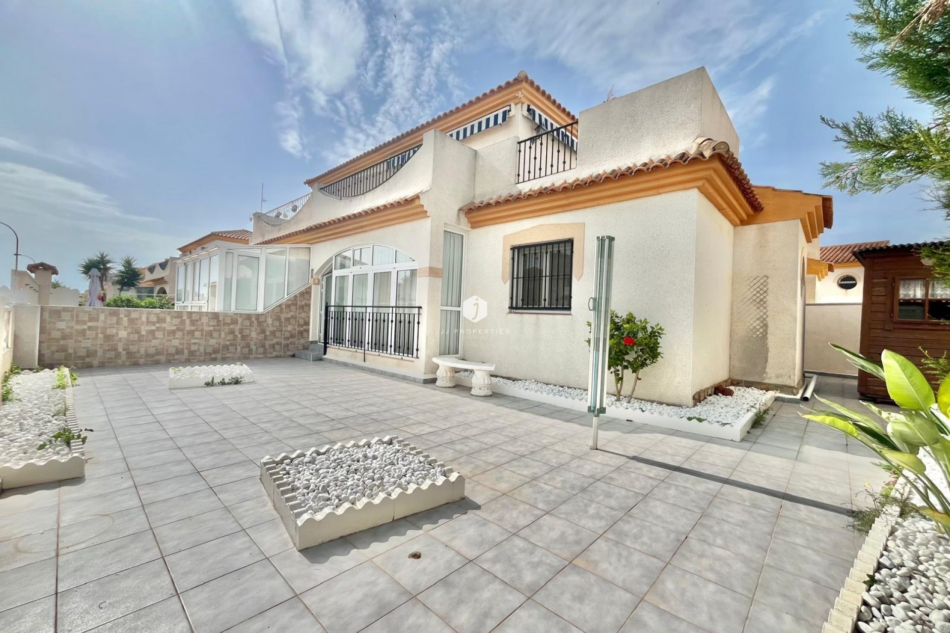 Resale - Chalet -
Orihuela Costa - Playa Flamenca
