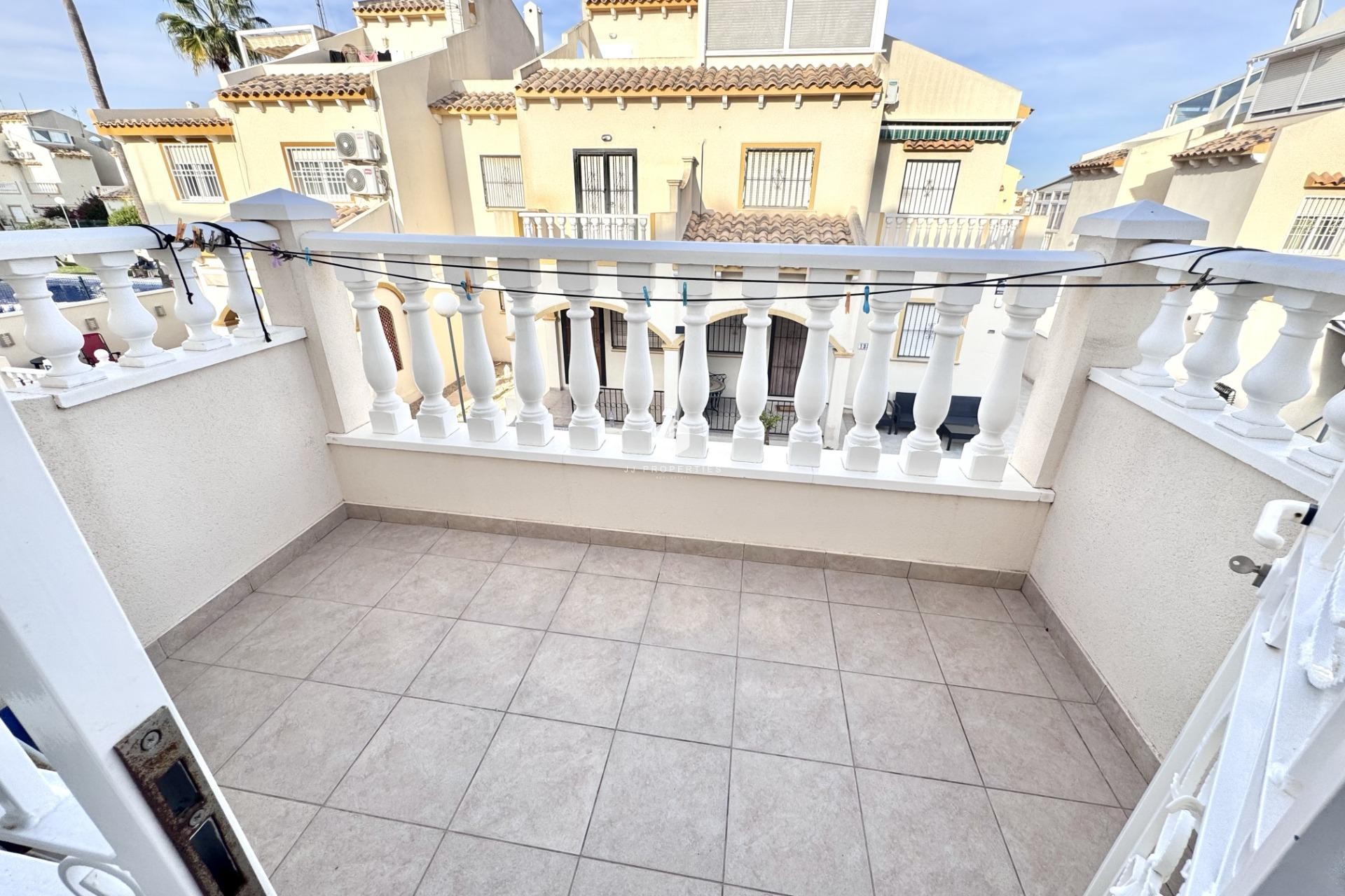 Resale - Chalet -
Orihuela Costa - Playa Flamenca