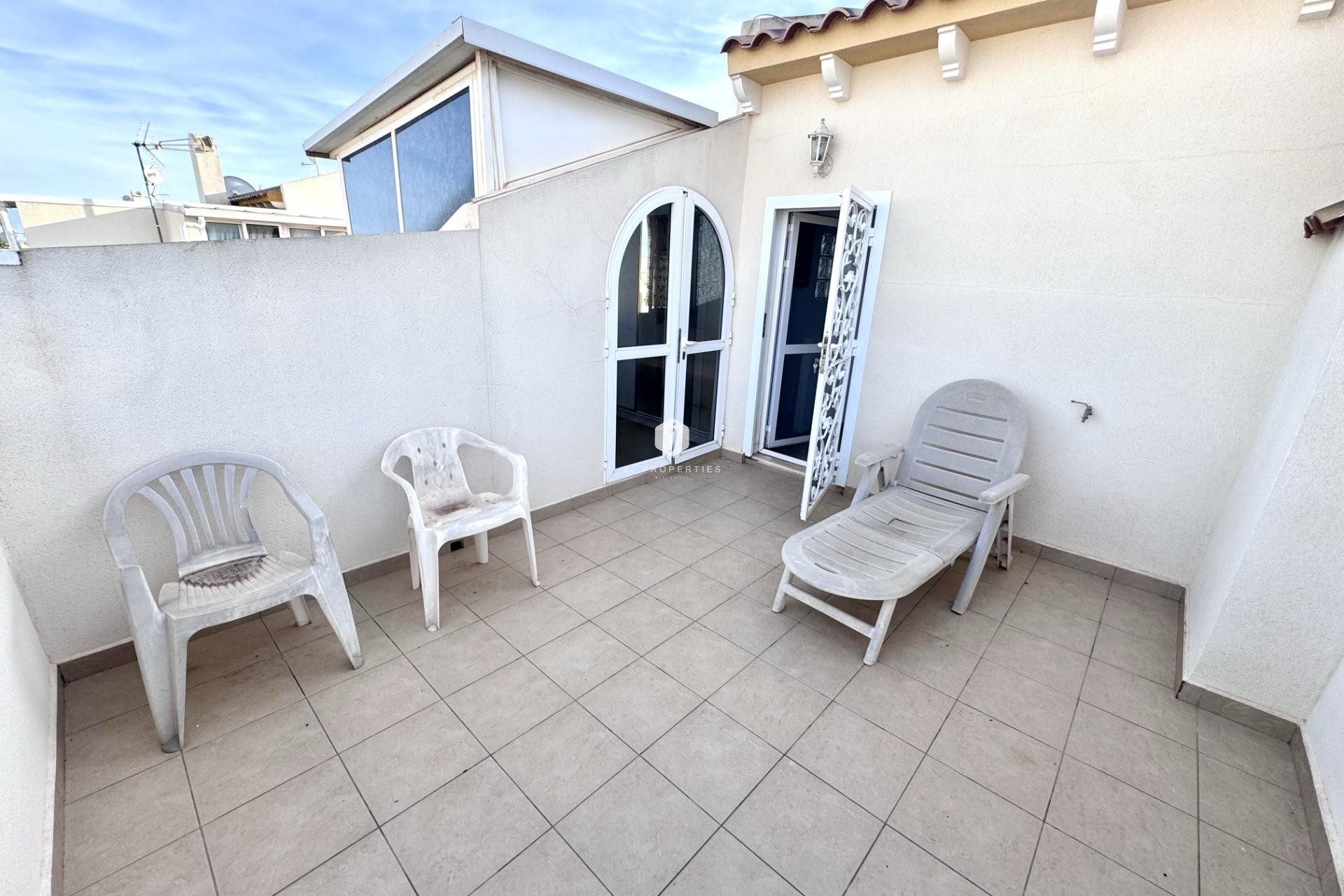 Resale - Chalet -
Orihuela Costa - Playa Flamenca