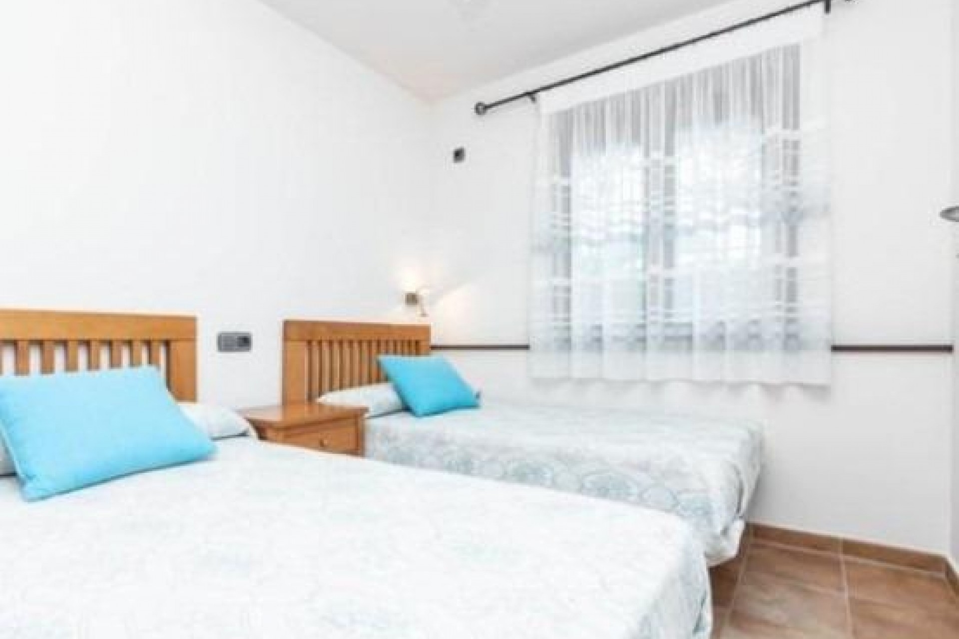 Resale - Chalet -
Orihuela Costa - Punta Prima