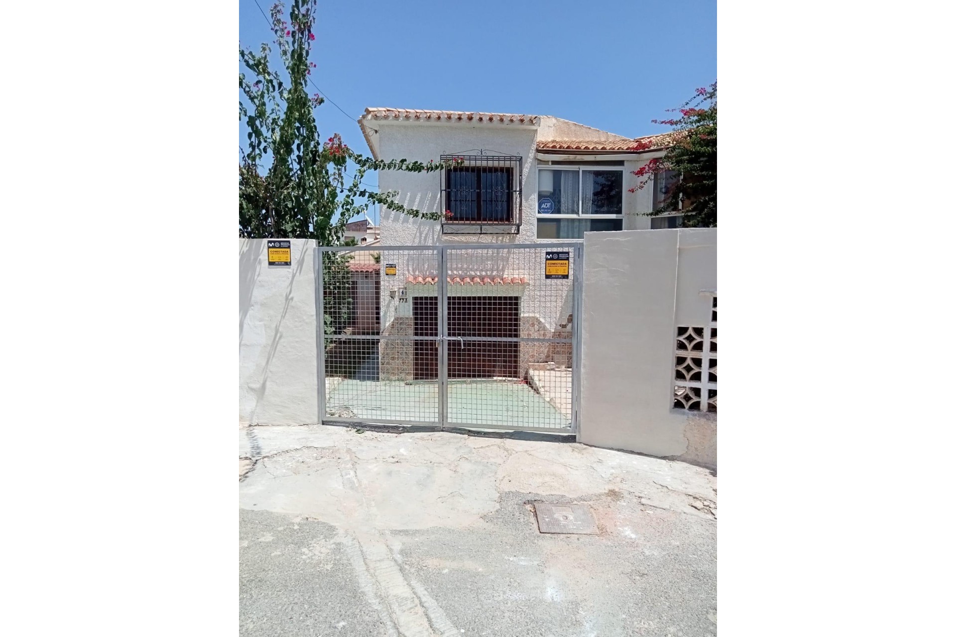 Resale - Chalet -
Orihuela Costa - Punta Prima