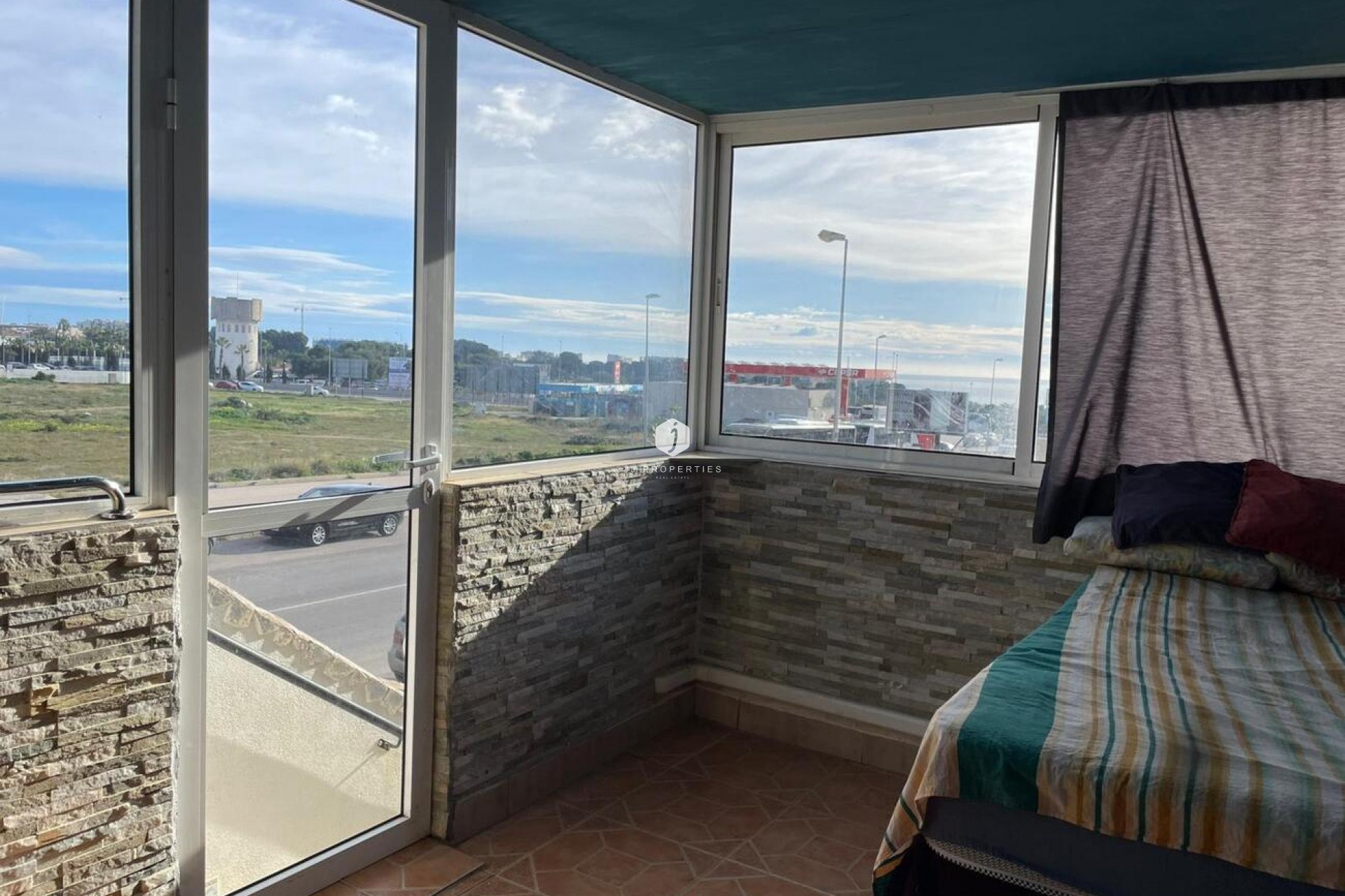 Resale - Chalet -
Orihuela Costa - Punta Prima