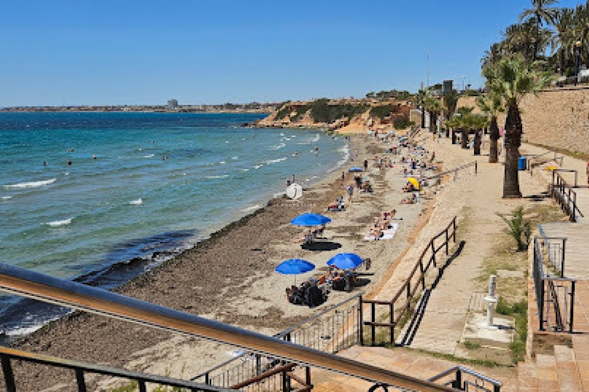 Resale - Chalet -
Orihuela Costa - Punta Prima