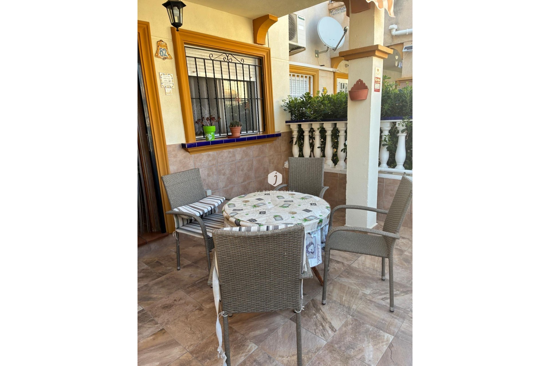 Resale - Chalet -
Orihuela Costa - Rocio Del Mar