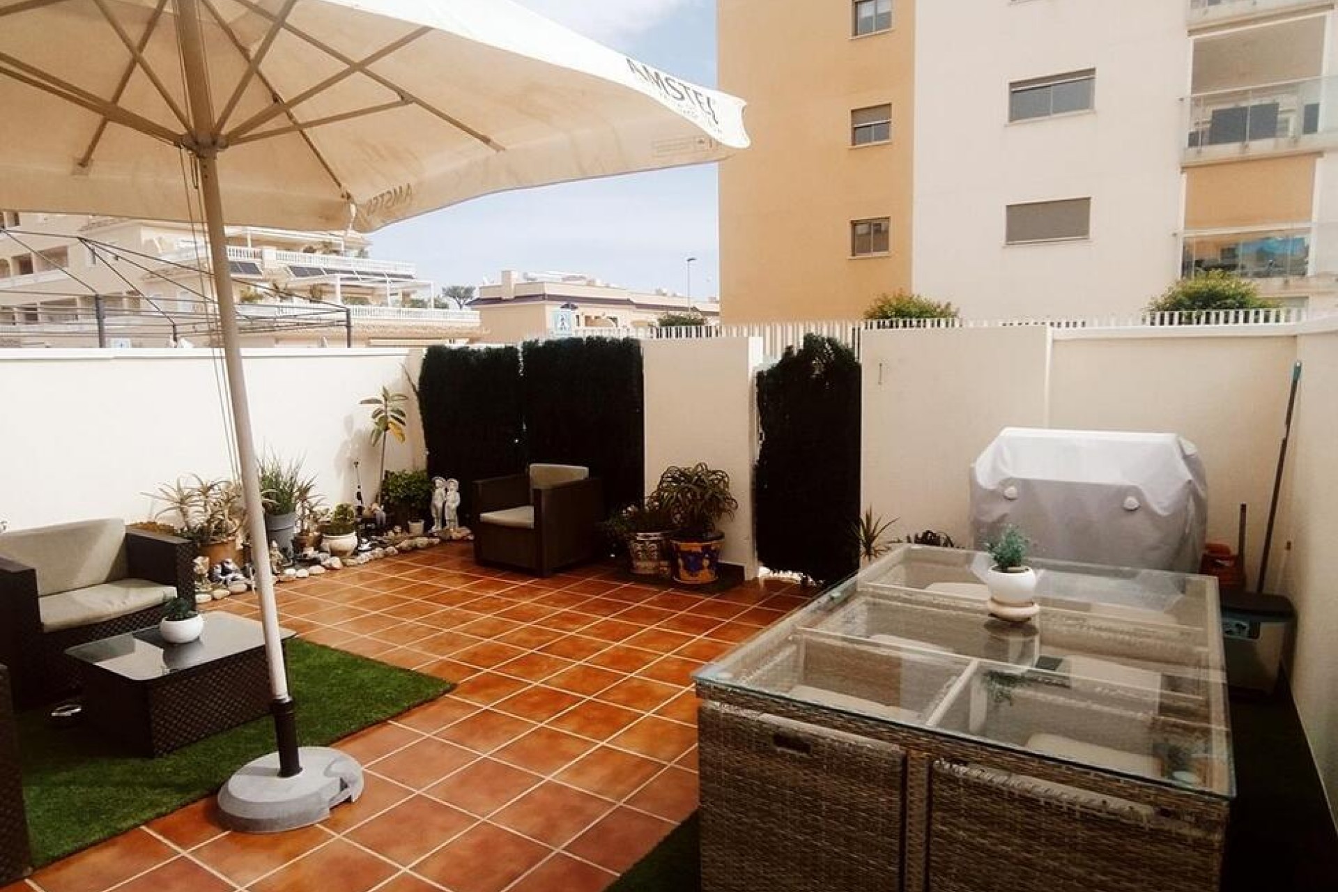 Resale - Chalet -
Orihuela Costa - VILLAMARTIN / LOS DOLSES / EL BARRANCO