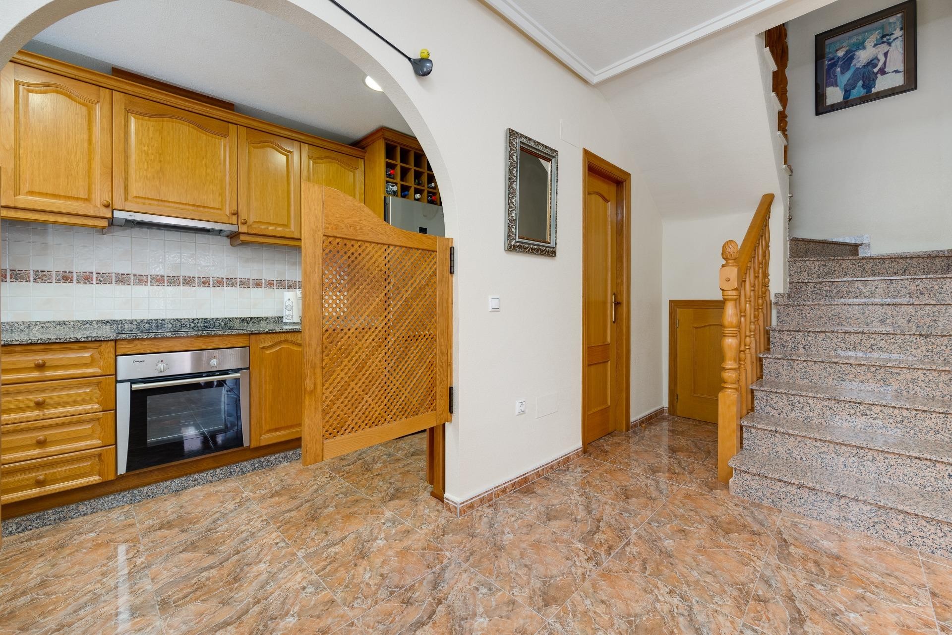 Resale - Chalet -
Orihuela Costa - Villamartín