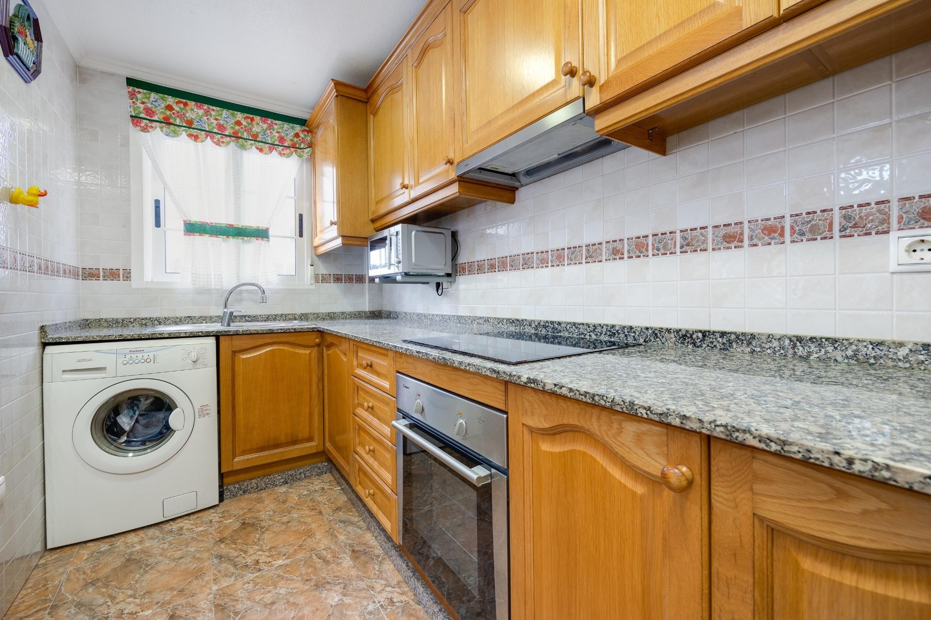 Resale - Chalet -
Orihuela Costa - Villamartín