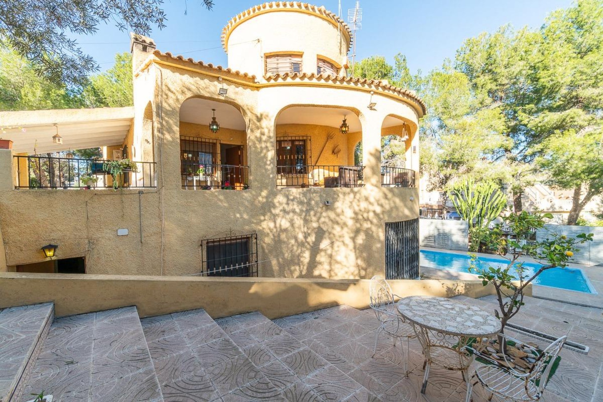 Resale - Chalet -
Orihuela Costa - Villamartín