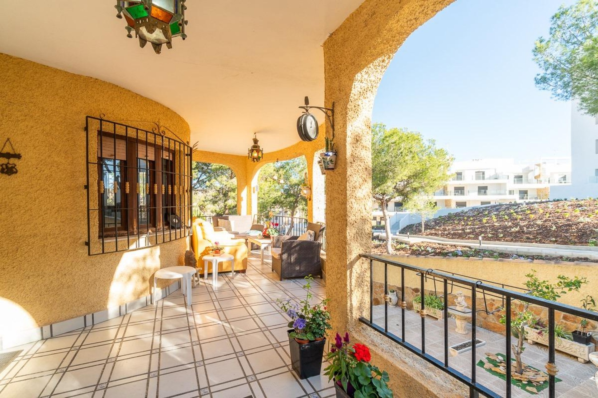 Resale - Chalet -
Orihuela Costa - Villamartín