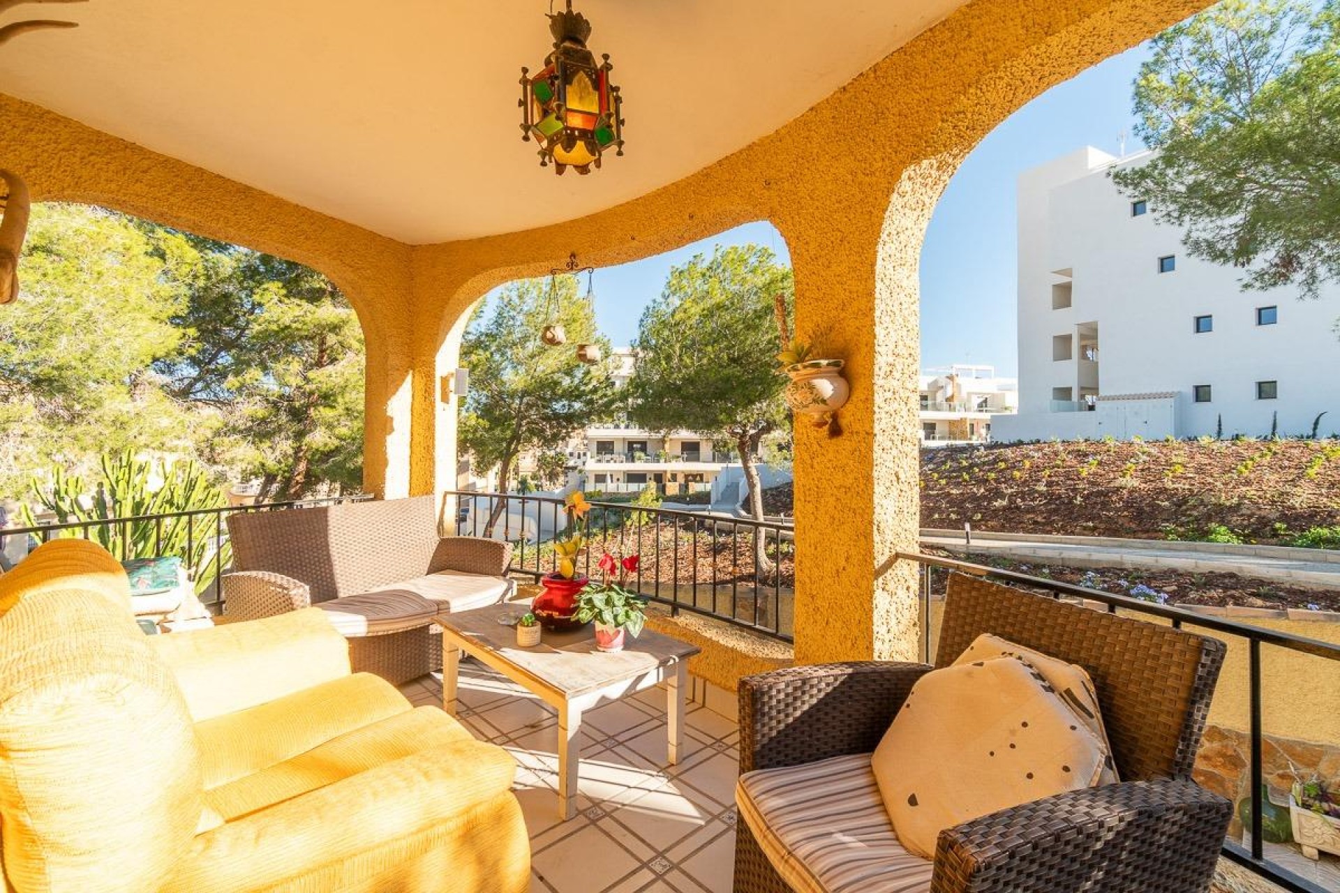 Resale - Chalet -
Orihuela Costa - Villamartín