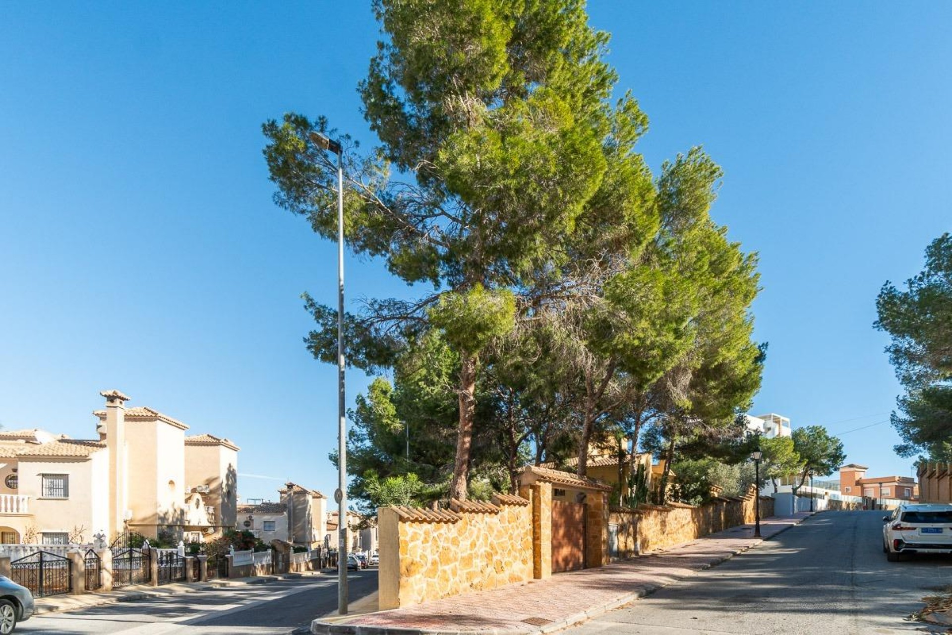 Resale - Chalet -
Orihuela Costa - Villamartín