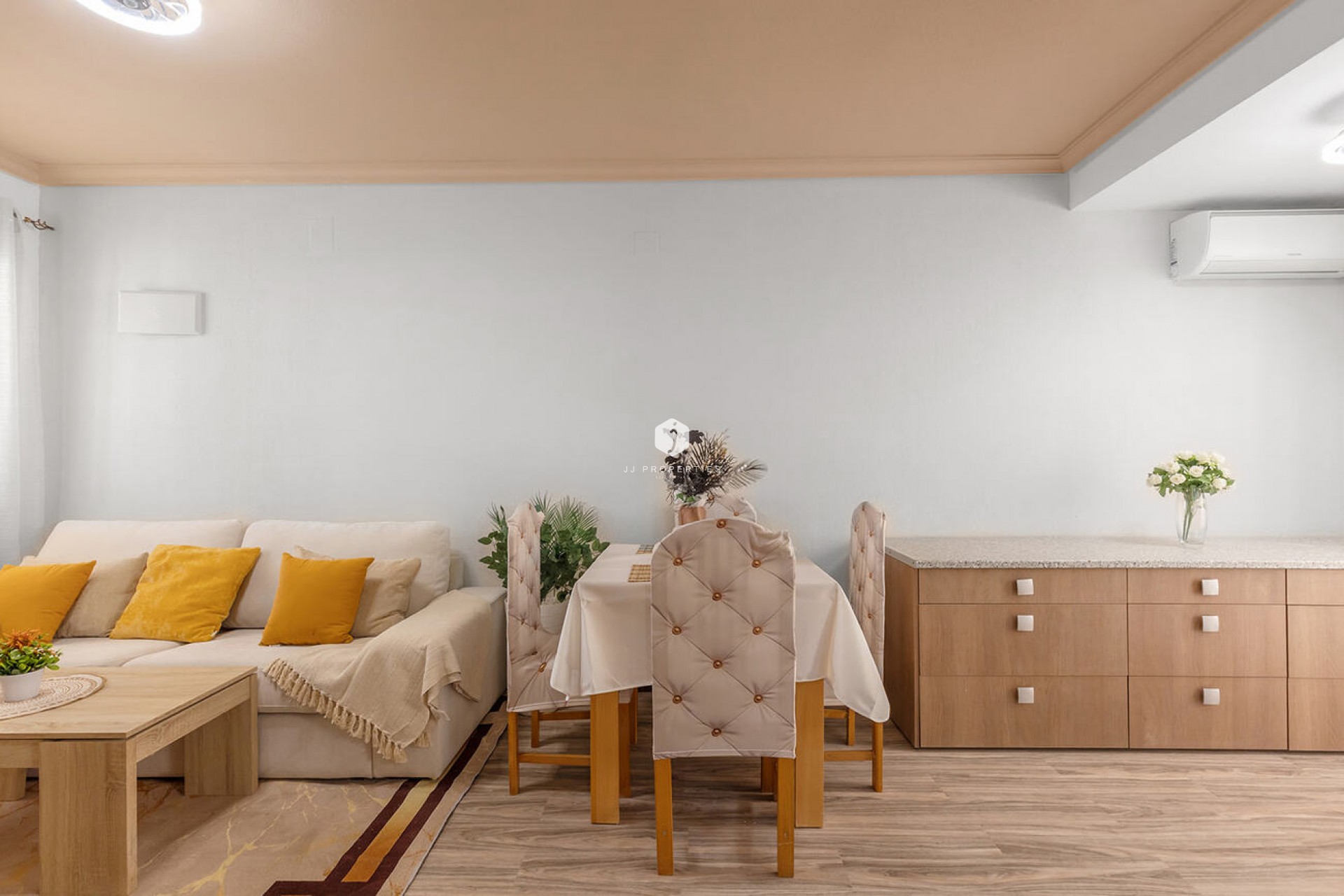 Resale - Chalet -
Orihuela Costa - Villamartín