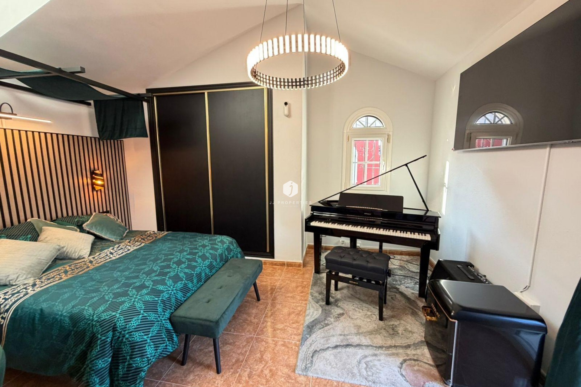 Resale - Chalet -
Orihuela Costa - Villamartín