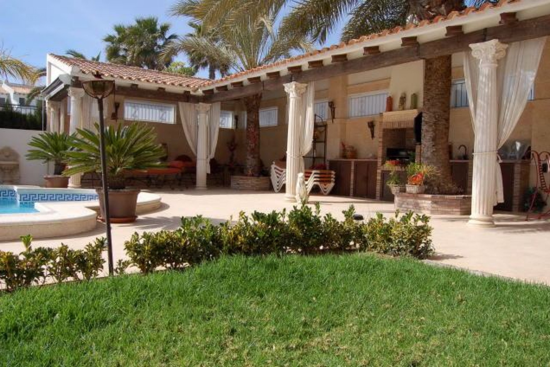 Resale - Chalet -
Playa Flamenca - Costa Blanca