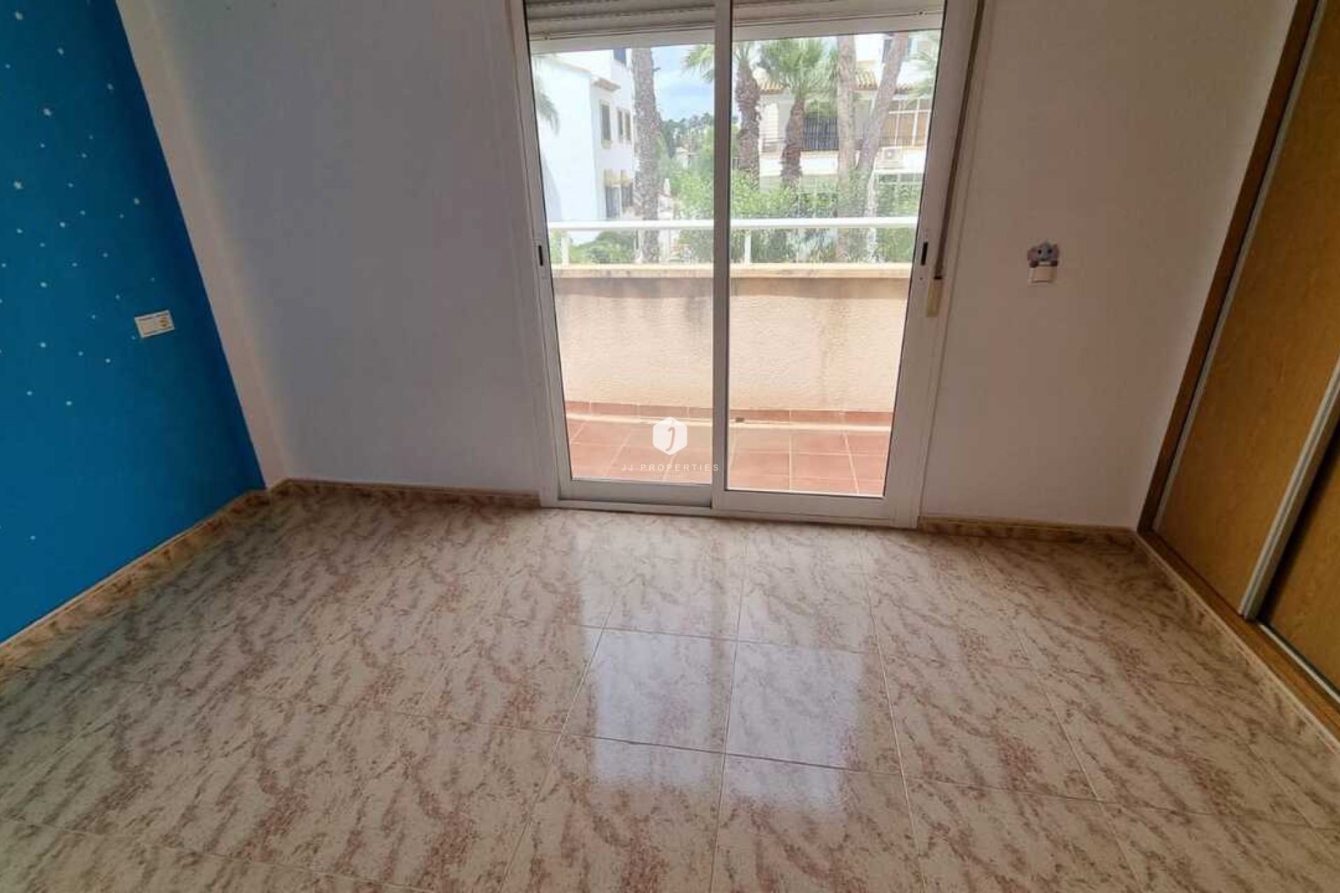 Resale - Chalet -
Playa Flamenca - Costa Blanca