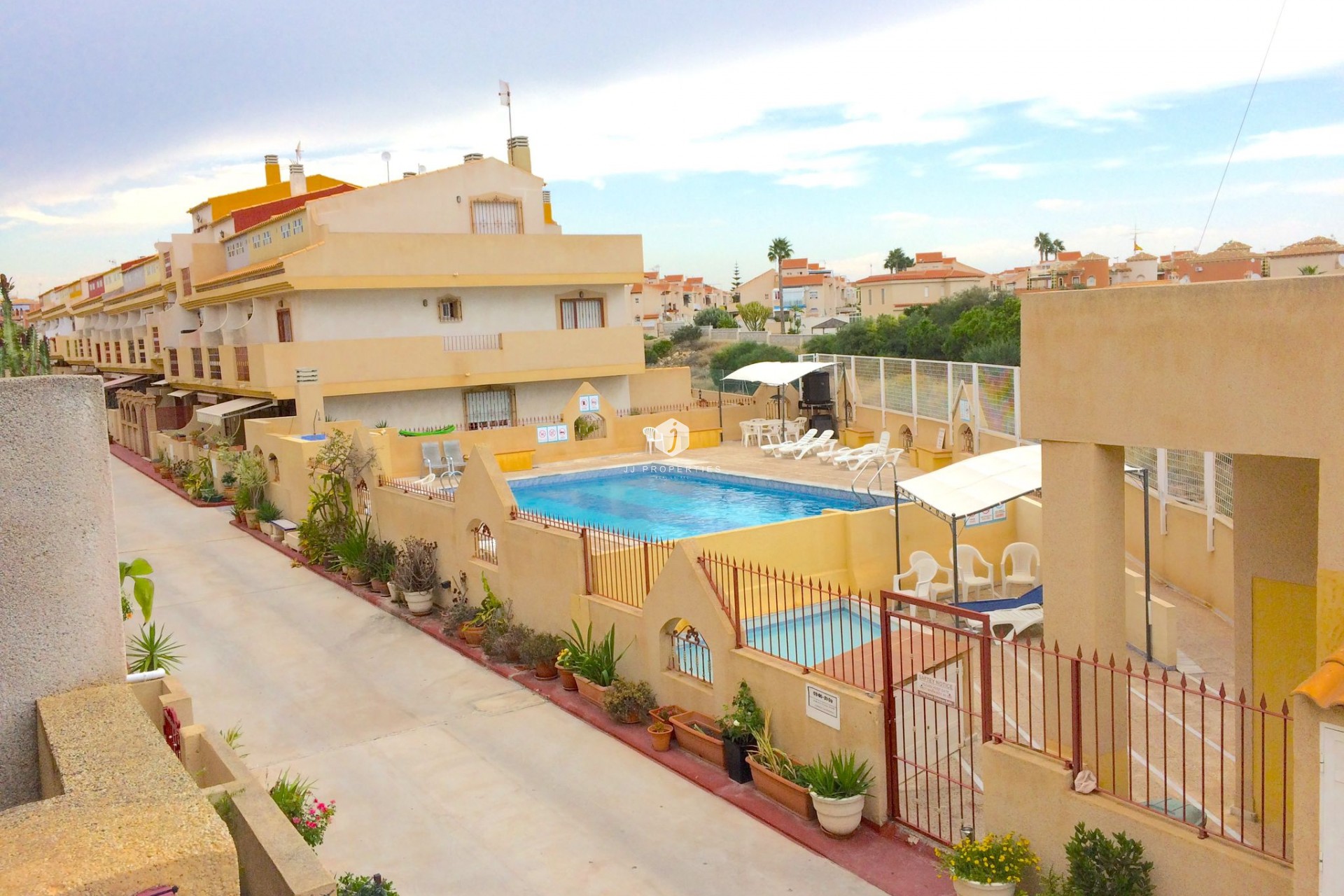 Resale - Chalet -
Playa Flamenca - Costa Blanca