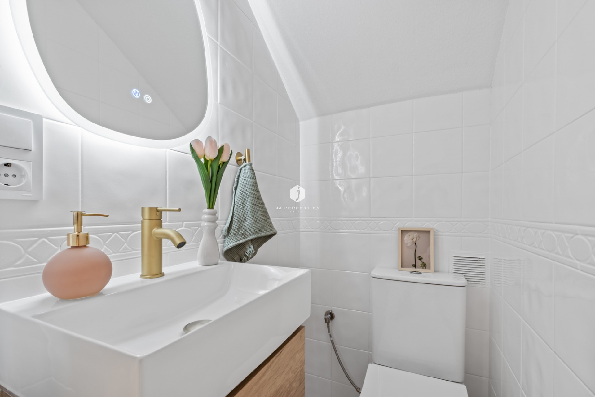 Resale - Chalet -
Playa Flamenca - Costa Blanca