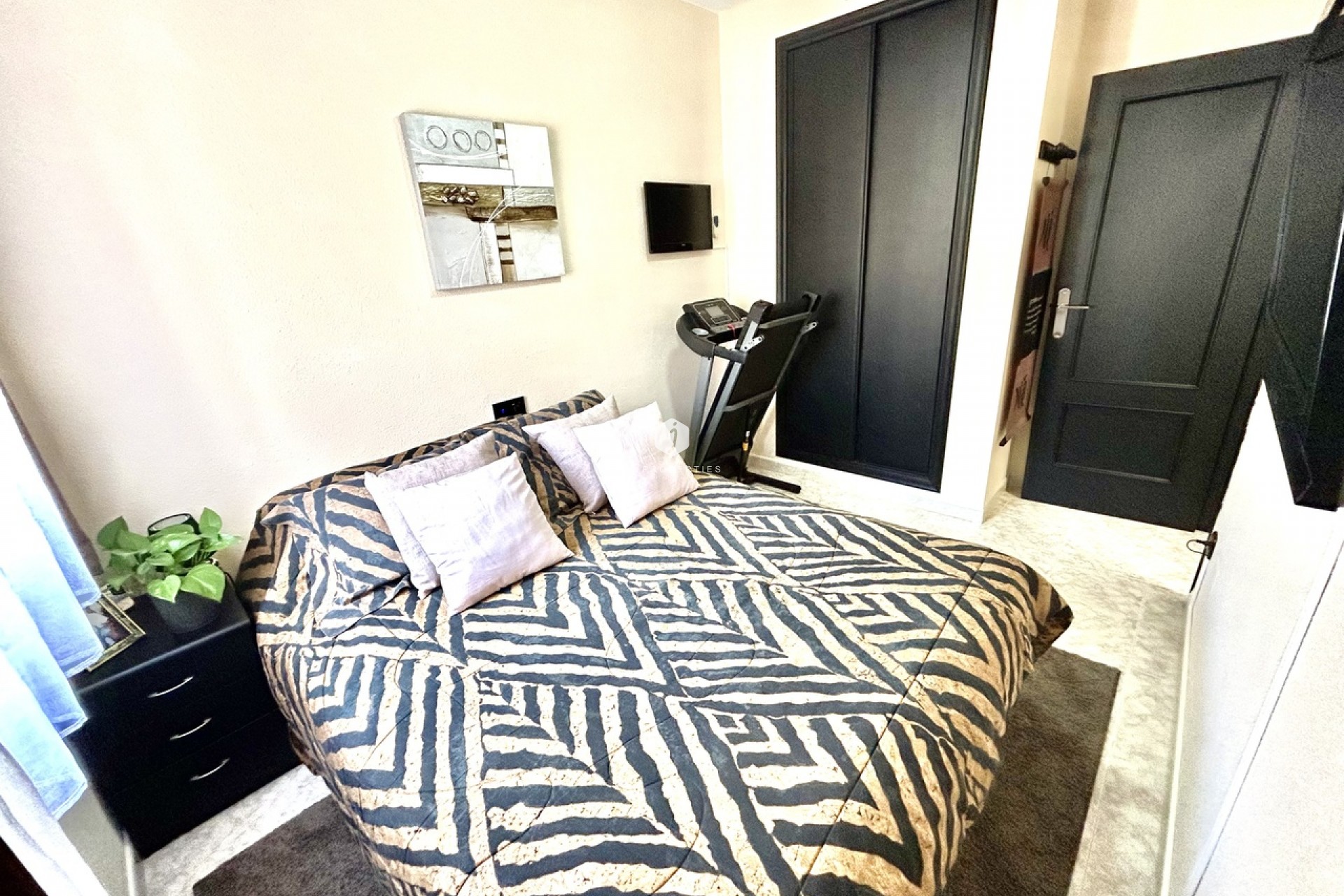 Resale - Chalet -
Playa Flamenca - Costa Blanca