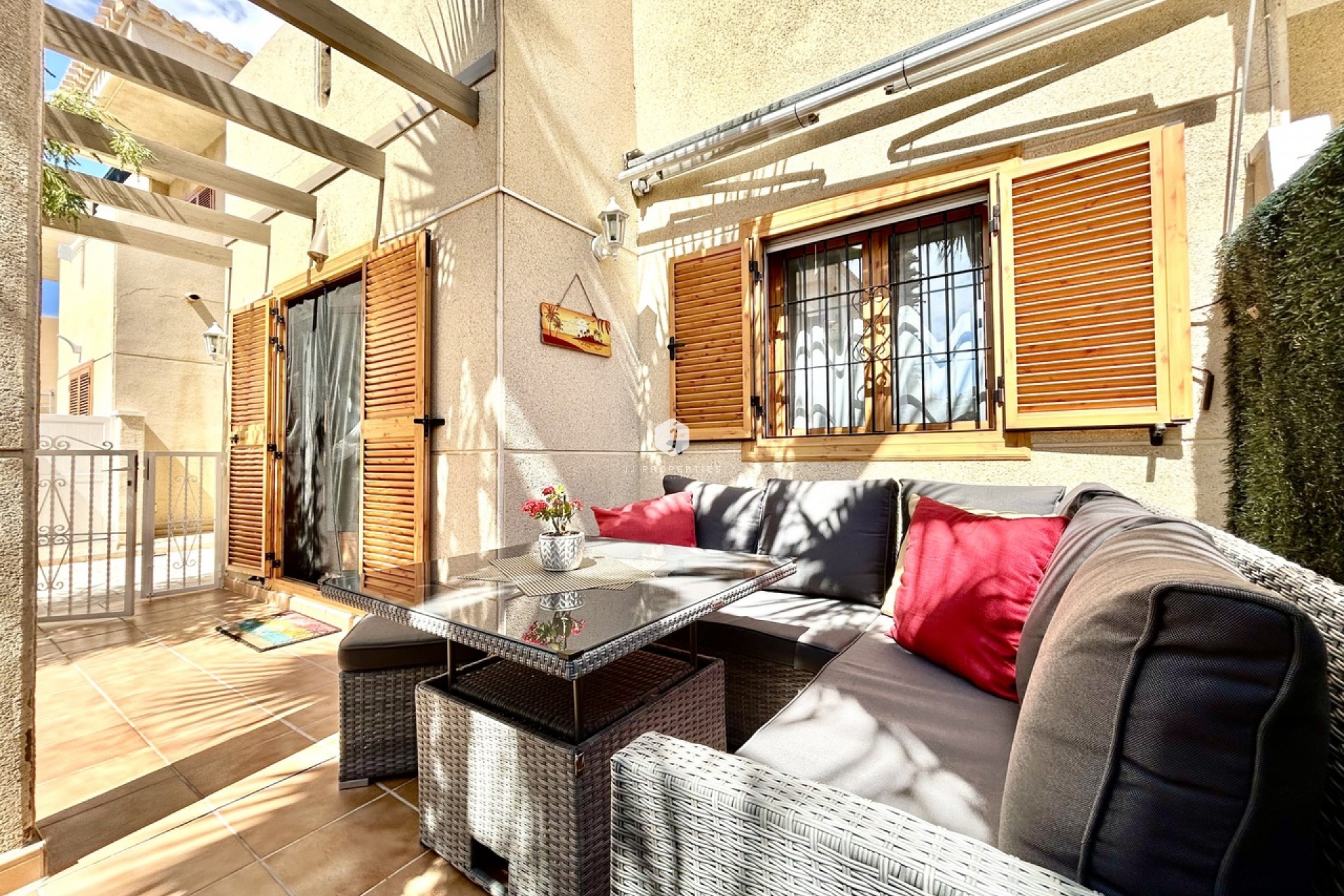 Resale - Chalet -
Playa Flamenca - Costa Blanca