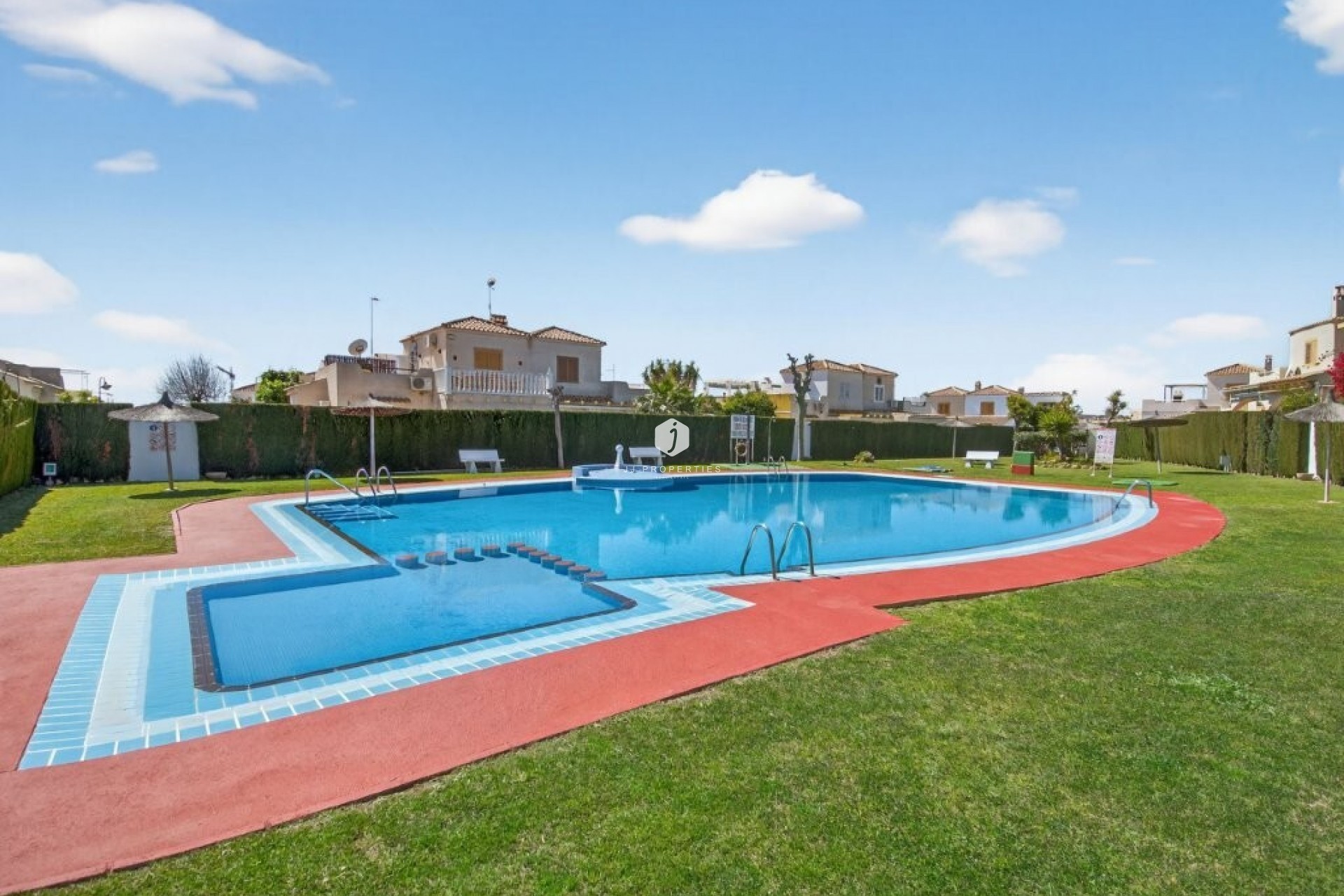 Resale - Chalet -
Playa Flamenca - Serena III
