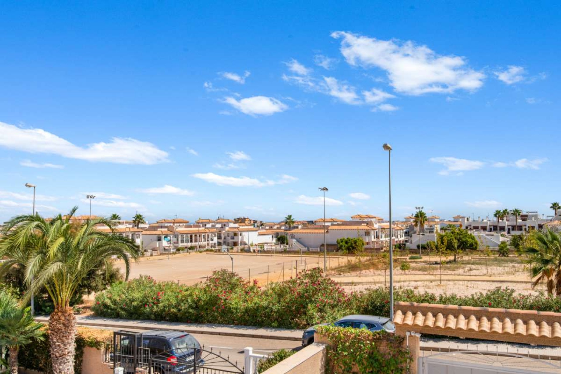 Resale - Chalet -
Punta Prima - Costa Blanca