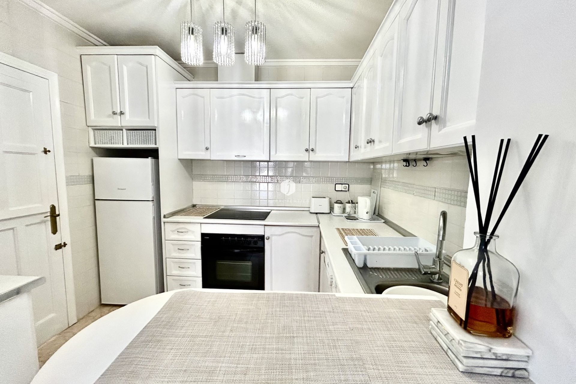 Resale - Chalet -
Punta Prima - Costa Blanca