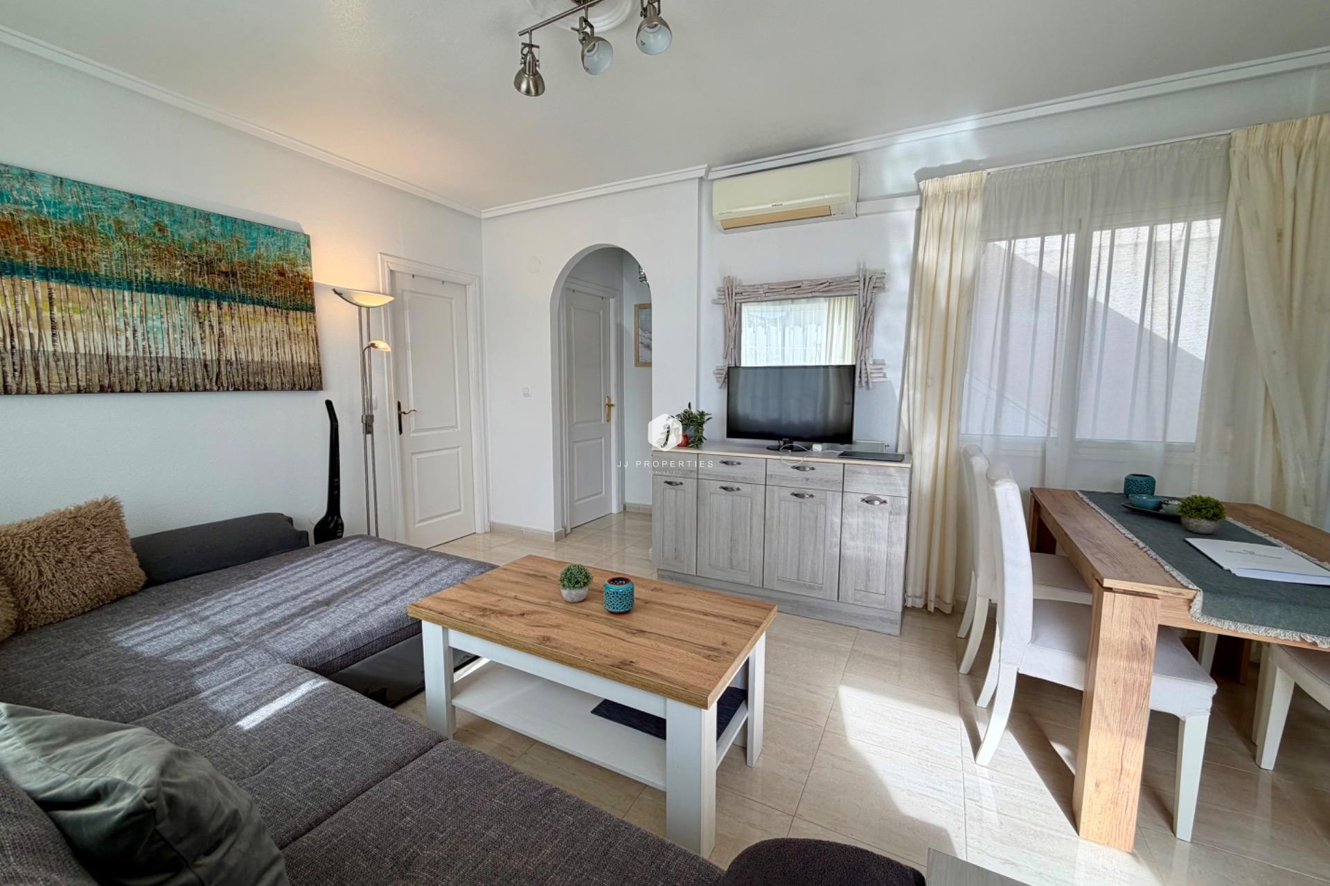 Resale - Chalet -
Rojales - Pueblo