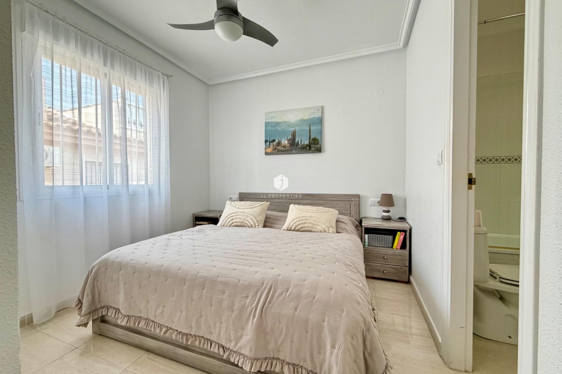 Resale - Chalet -
Rojales - Pueblo