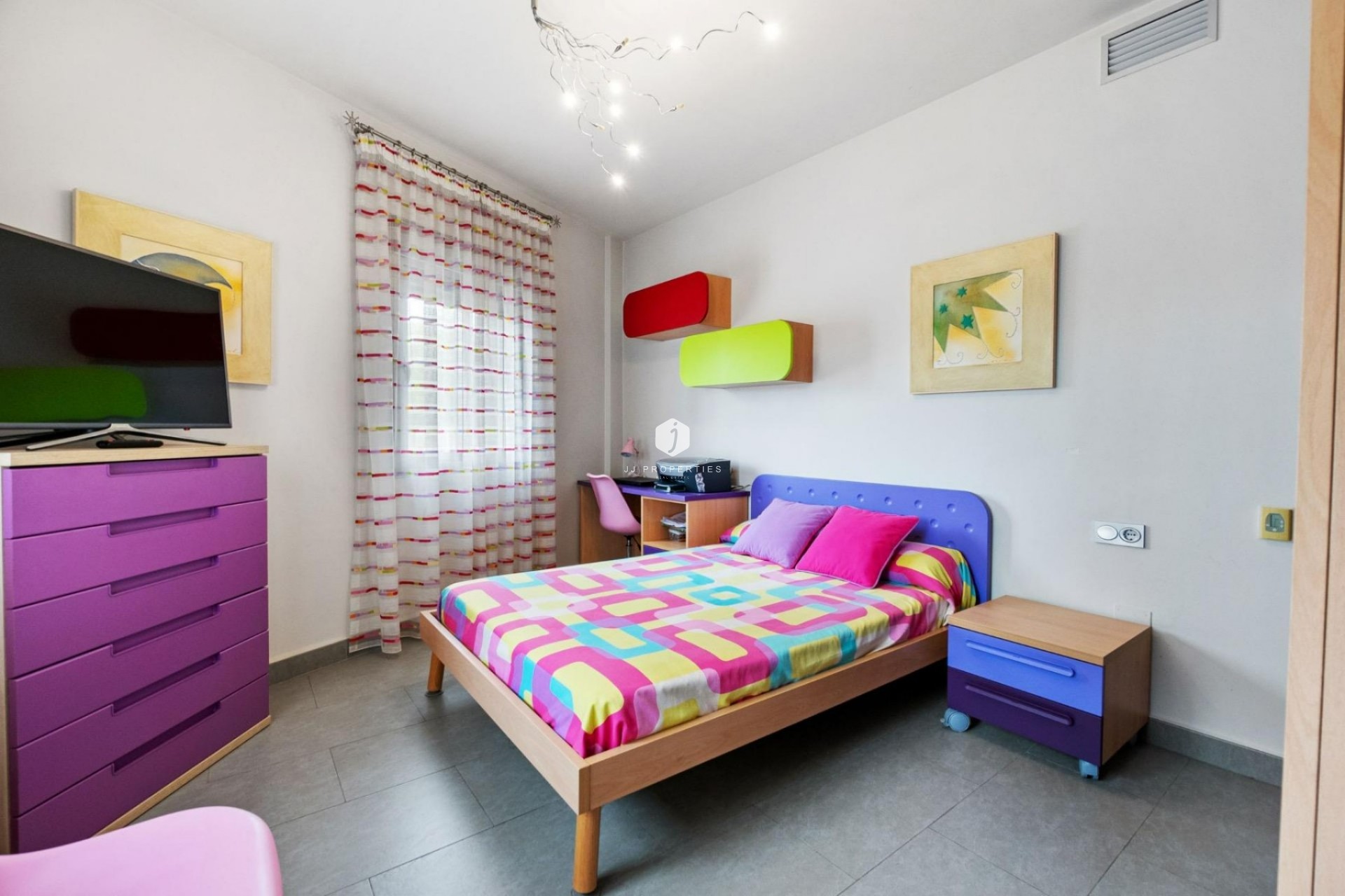 Resale - Chalet -
Rojales