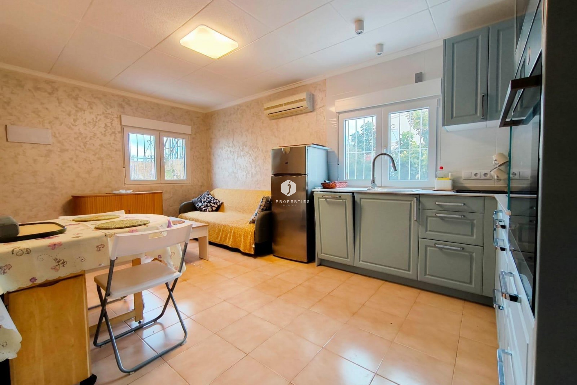 Resale - Chalet -
San Fulgencio - La Marina - Urb. La Marina