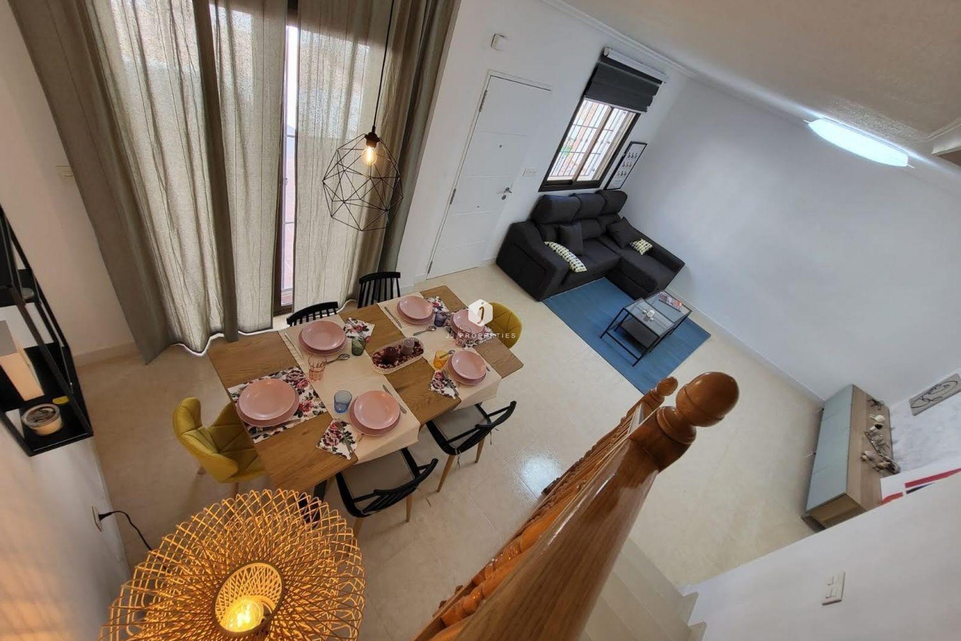 Resale - Chalet -
San Miguel de Salinas - Ciudad De Las Comunicaciones