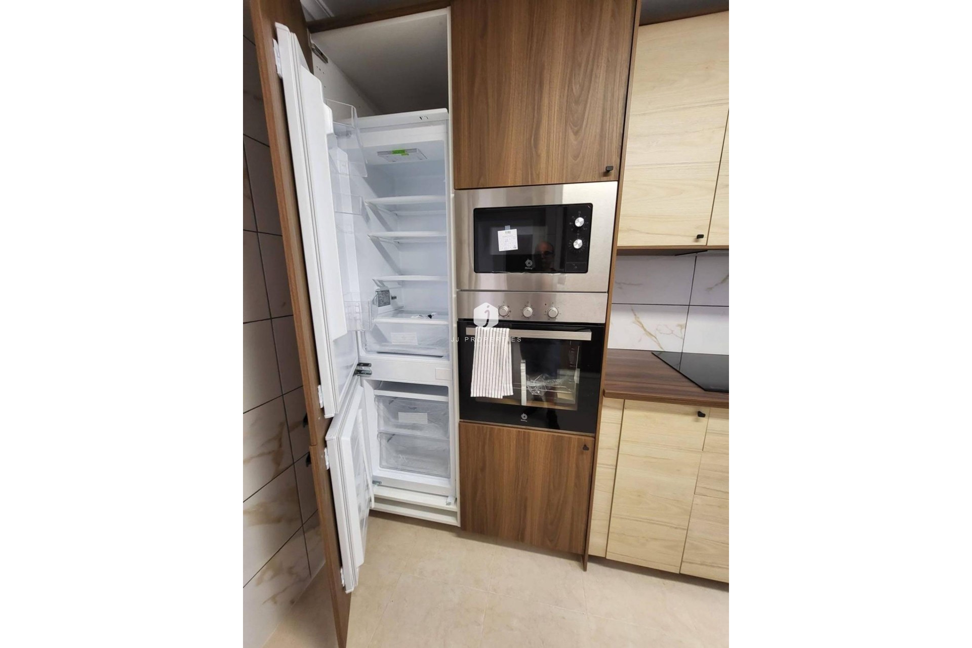 Resale - Chalet -
San Miguel de Salinas - Ciudad De Las Comunicaciones